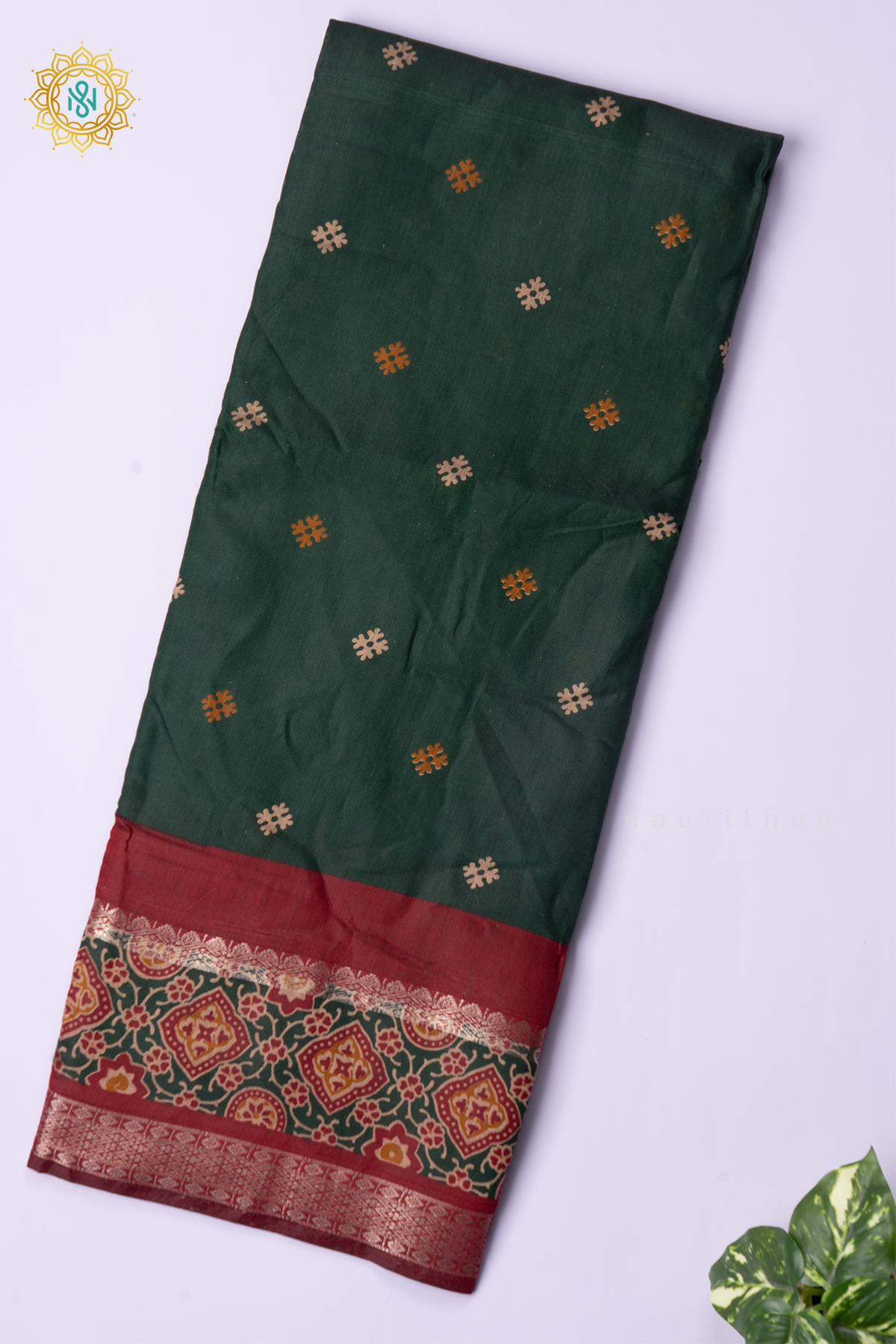 GREEN WITH MAROON - SOFT COTTON