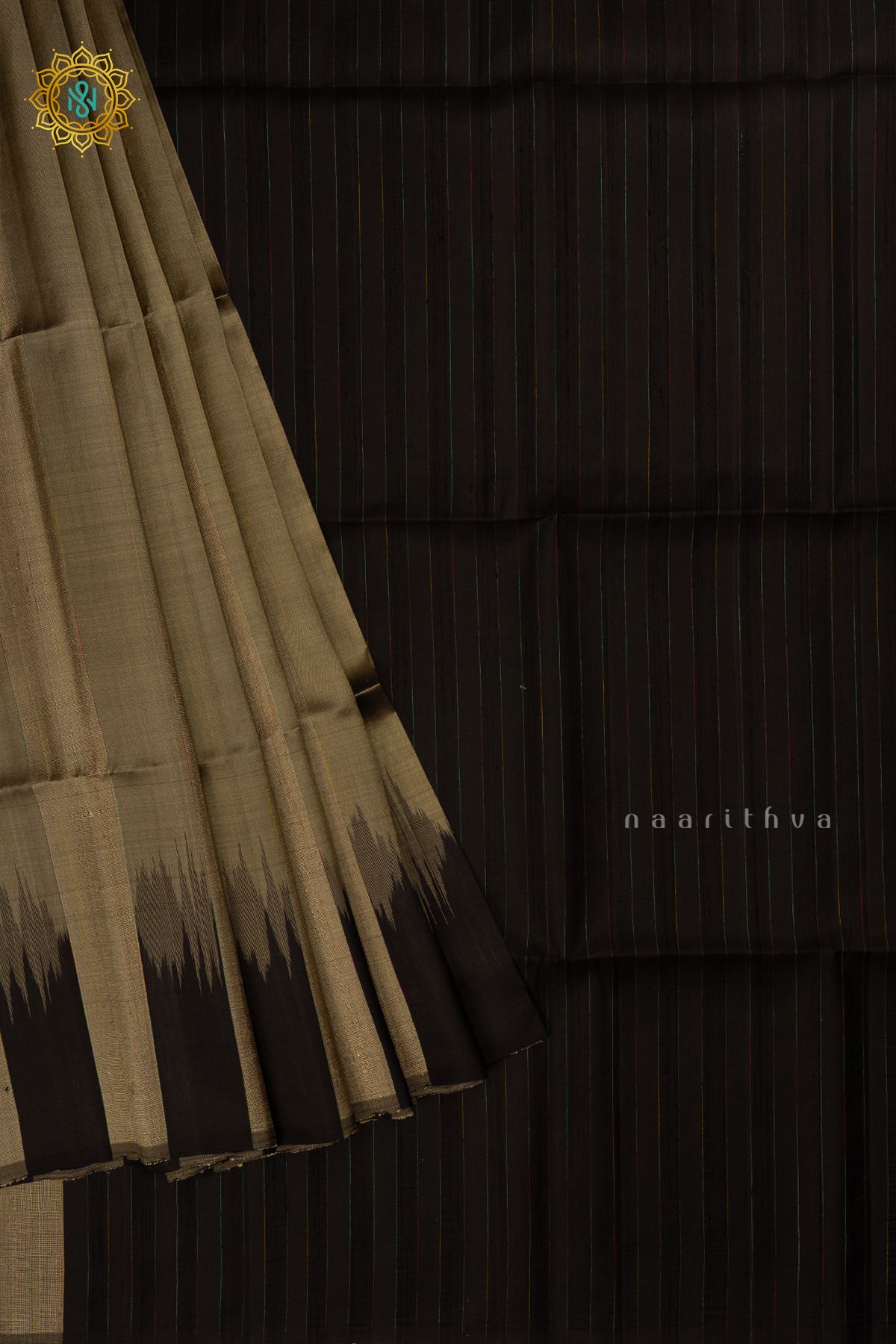 Grey with Black Pure Kanjivaram Soft Silk Saree With Plain Body And Contrast Temple Rising Border, Pallu