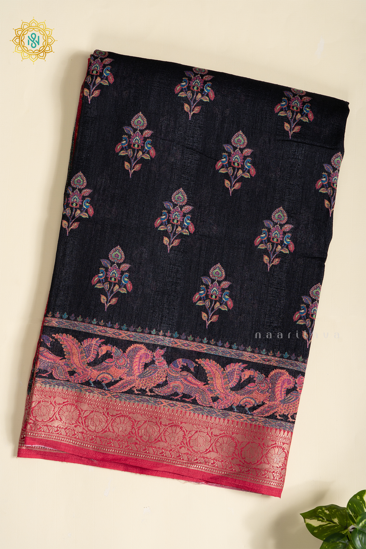 BLACK WITH RED - SOFT TUSSAR