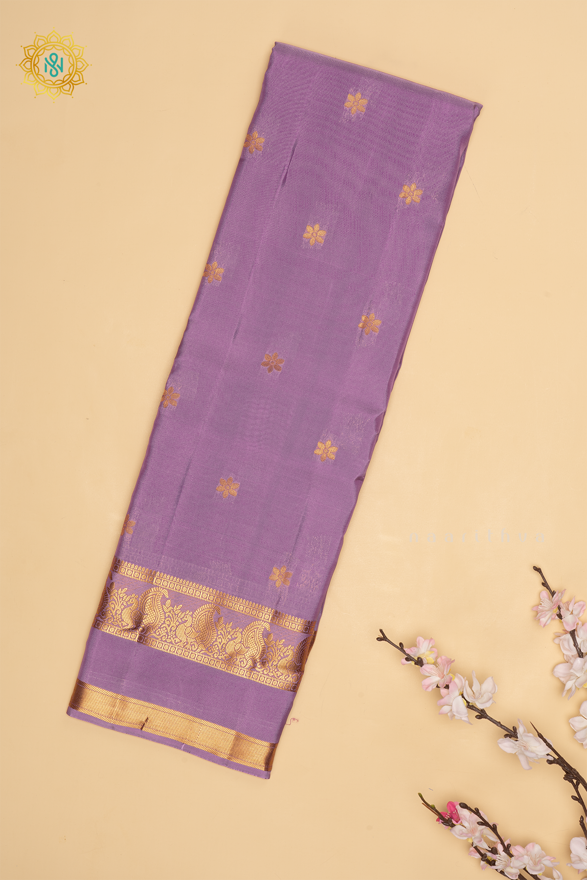Lavender with Magenta Pure Mix Kanjivaram Silk Saree with Zari Woven Buttas and Zari Woven Gap Border With Contrast Pallu & Blouse