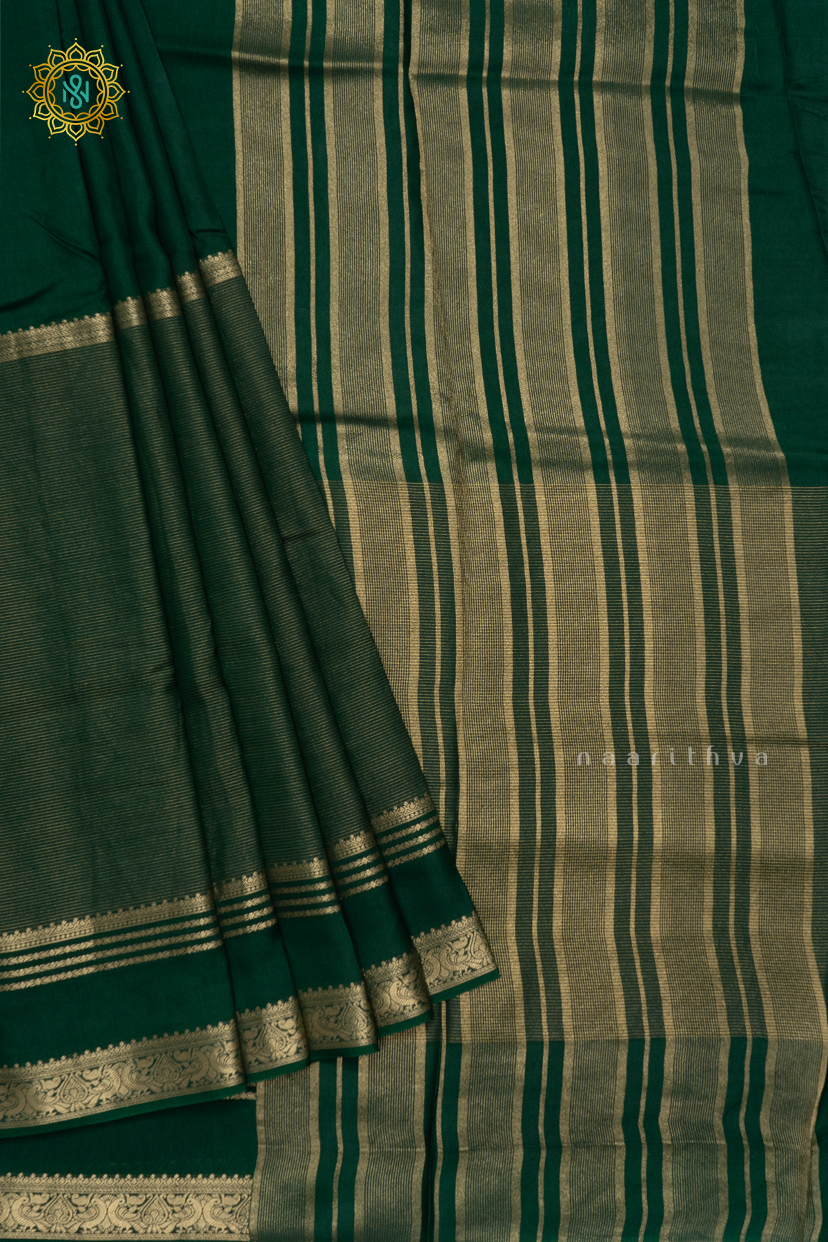 GREEN WITH RED - SEMI CREPE SILK