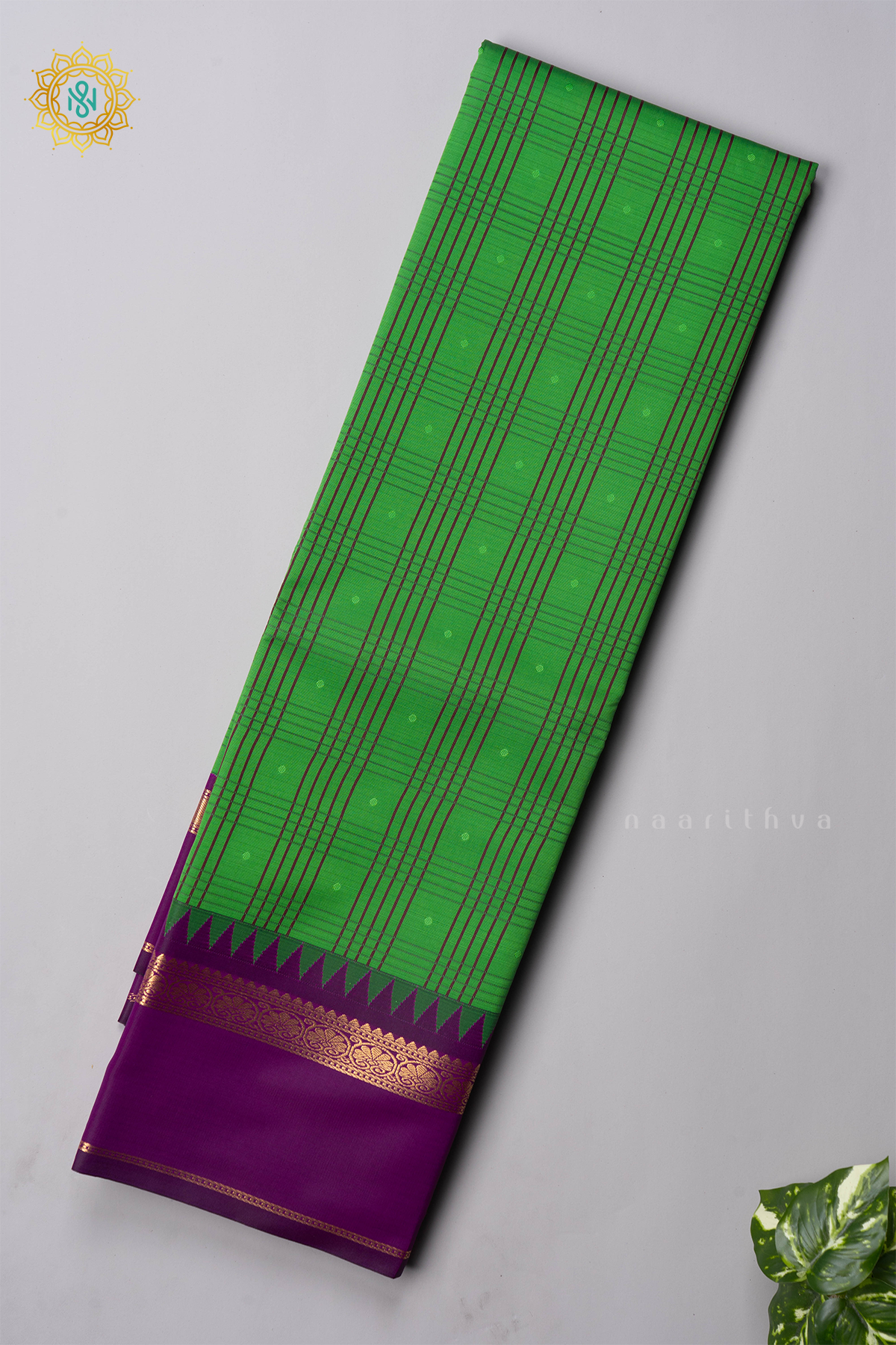 GREEN WITH MAGENTA - SEMI KANCHI