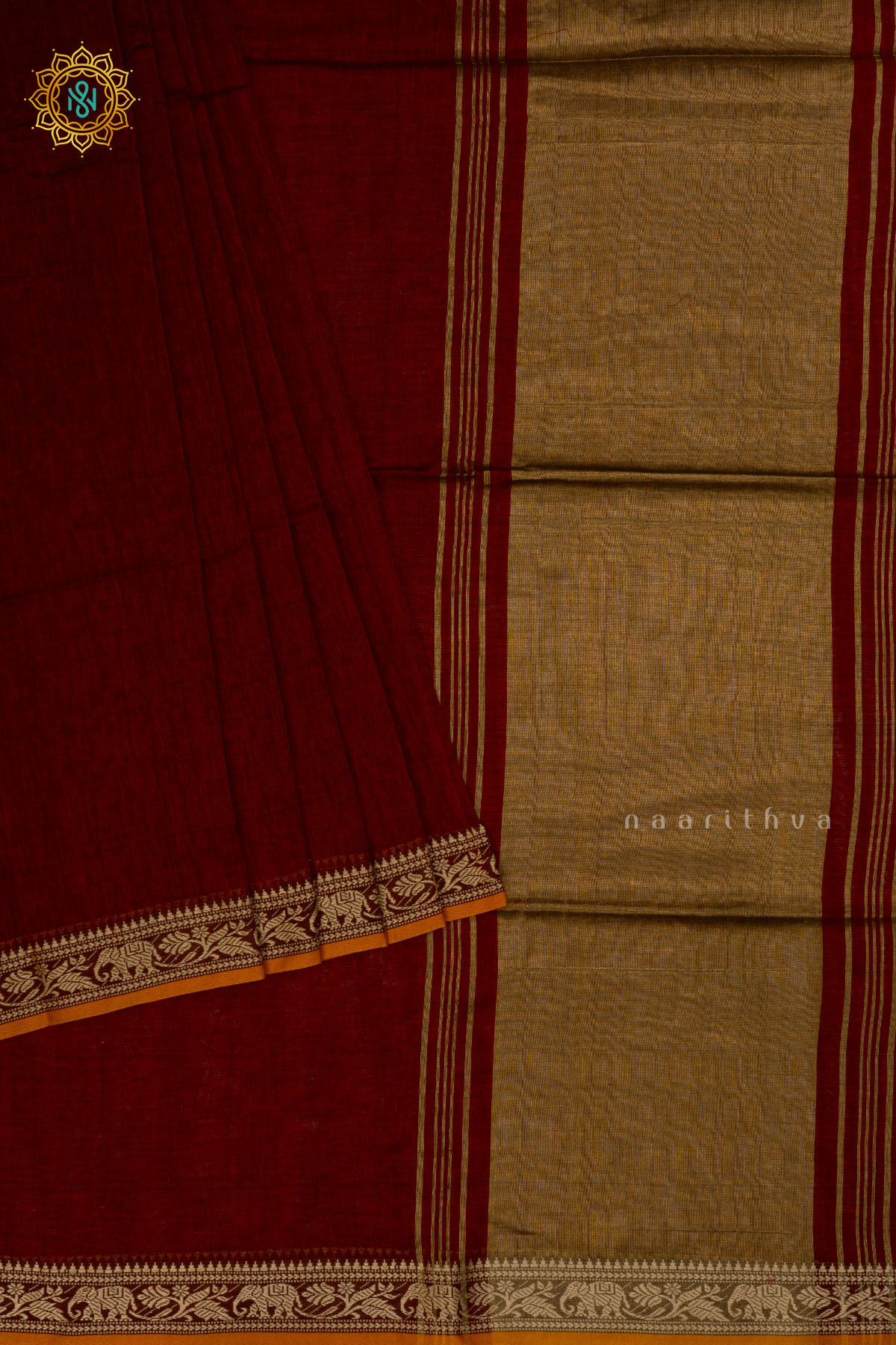 Red Mul Cotton Saree with Plain Body and Thread Woven Border