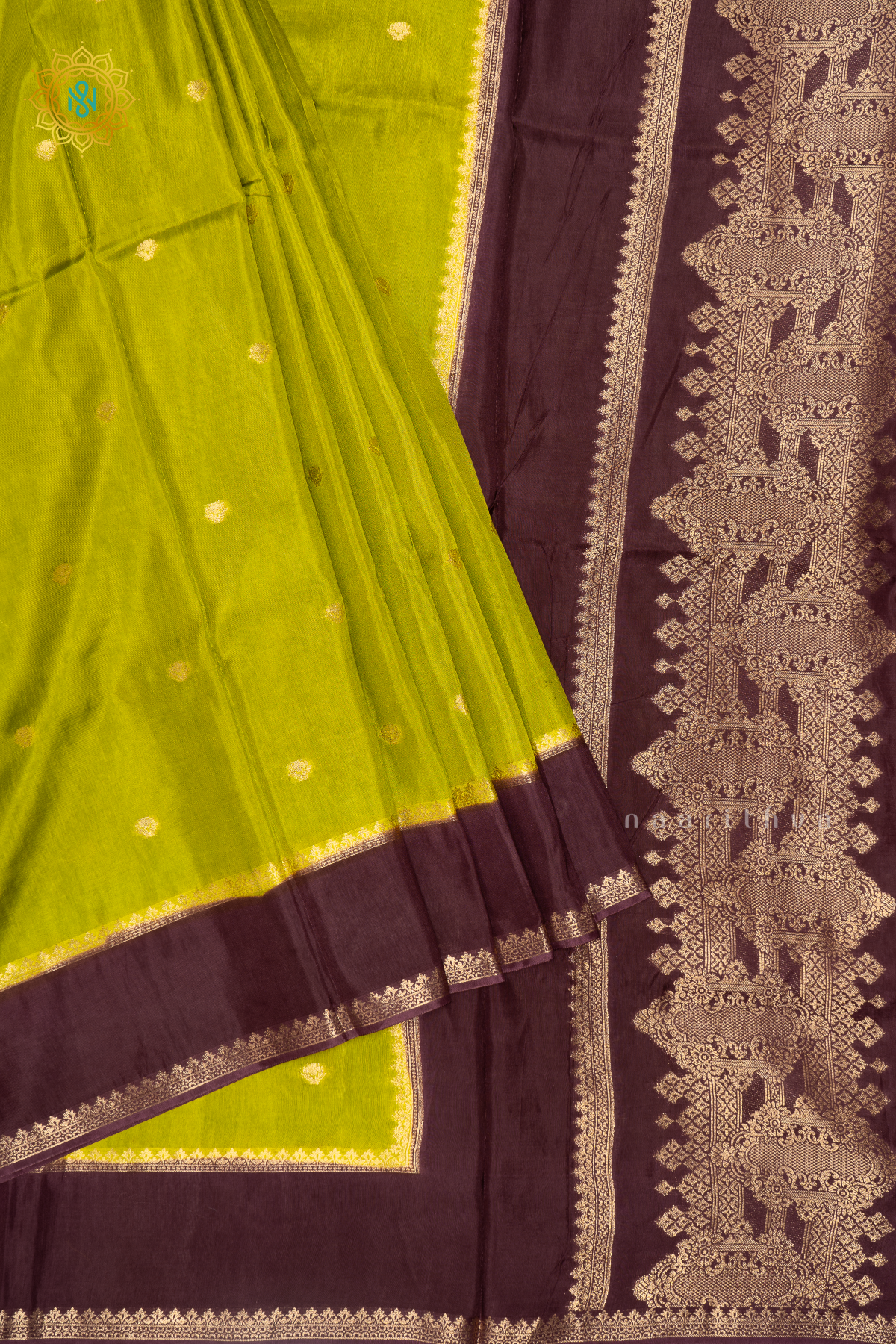 PARROT GREEN WITH DEEP WINE - DOLA SILK