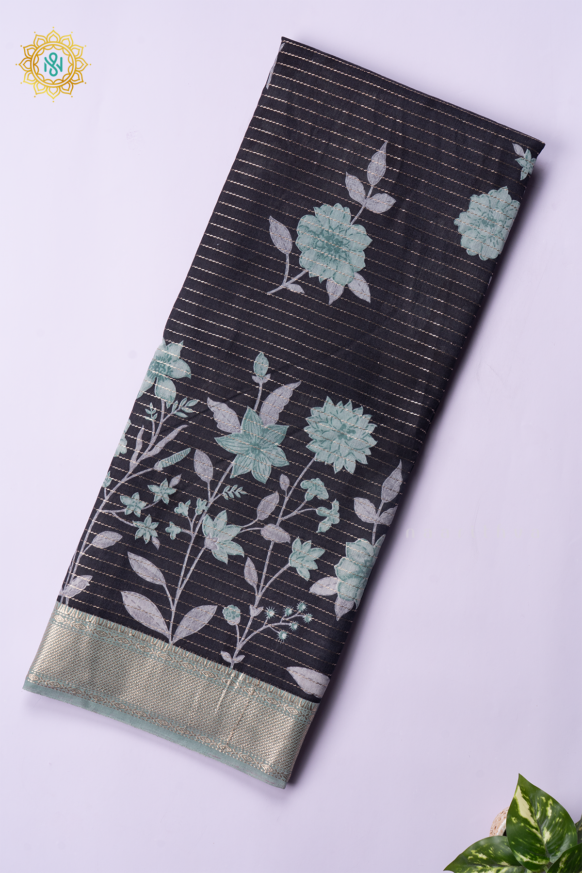 BLACK WITH PISTA GREEN - BUTTER CREPE