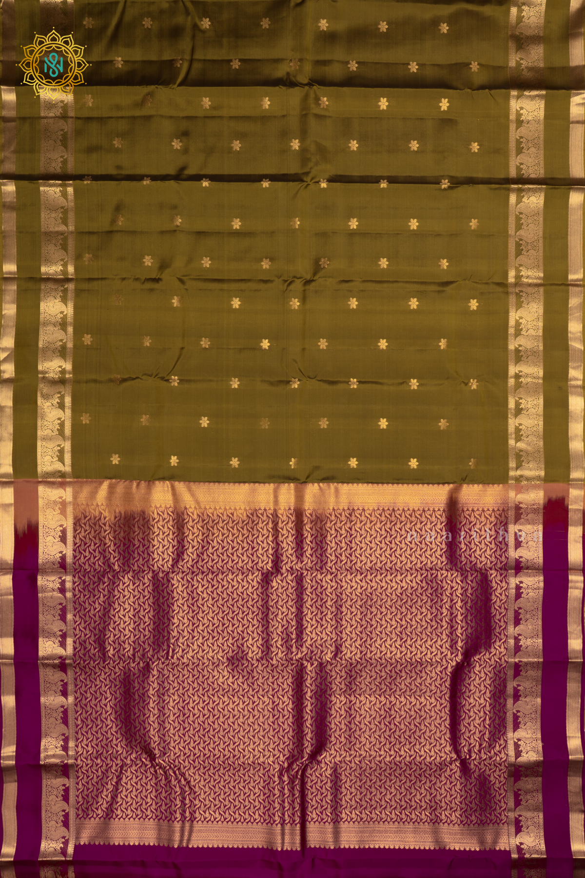 Olive Green with Magenta Pure Mix Kanjivaram Silk Saree with Zari Woven Buttas and Zari Woven Gap Border With Contrast Pallu & Blouse