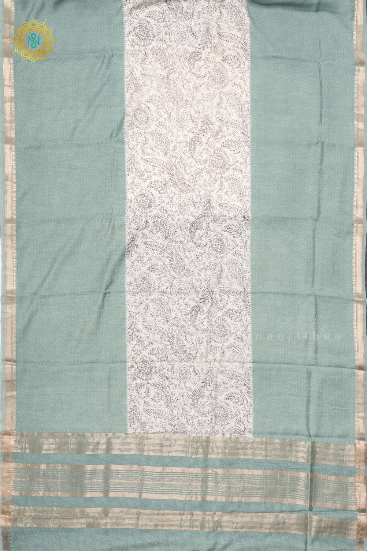 WHITE WITH PISTA GREEN - BUTTER CREPE