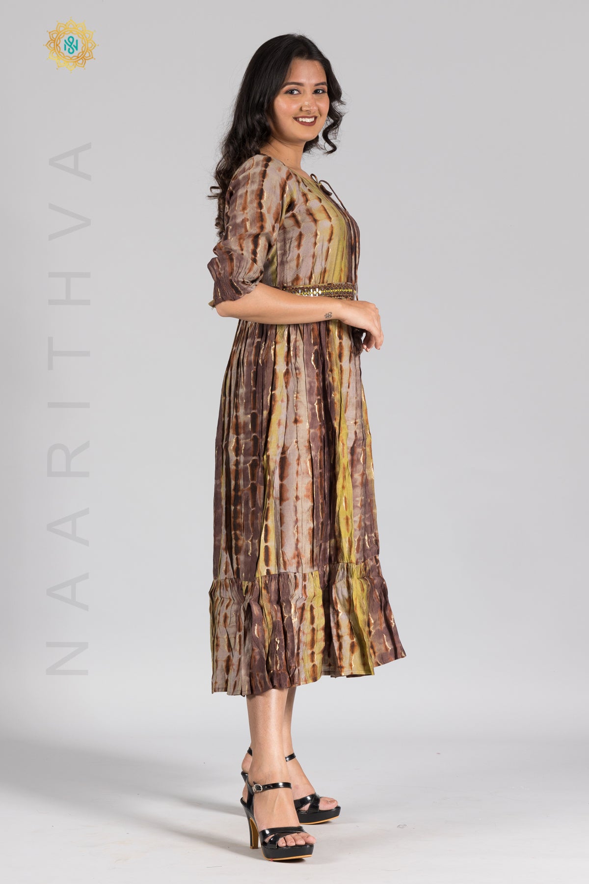 UMBRELLA PATTERN FOIL PRINTED DOUBLE LAYERED KURTI