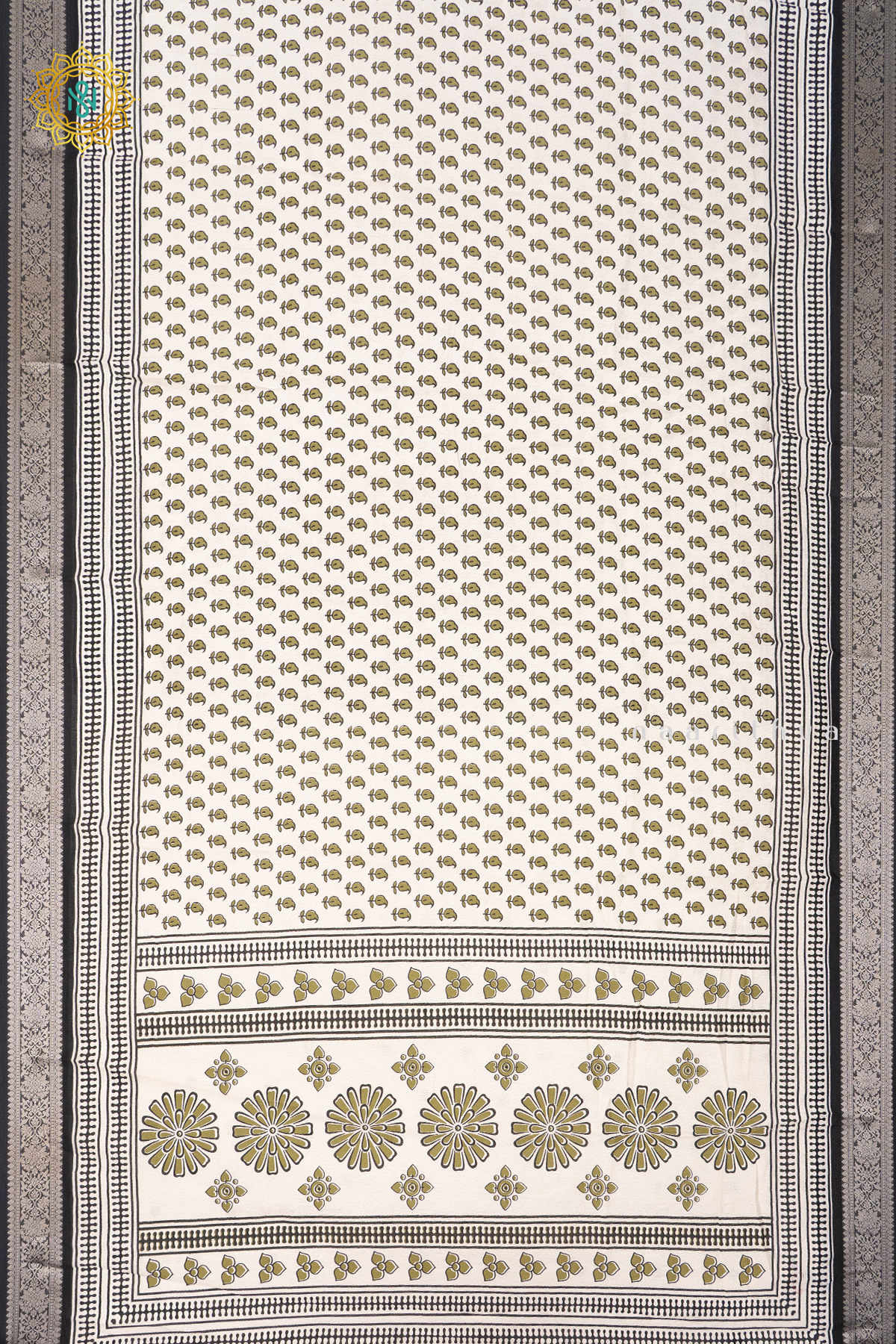 WHITE WITH BLACK - SEMI GEORGETTE