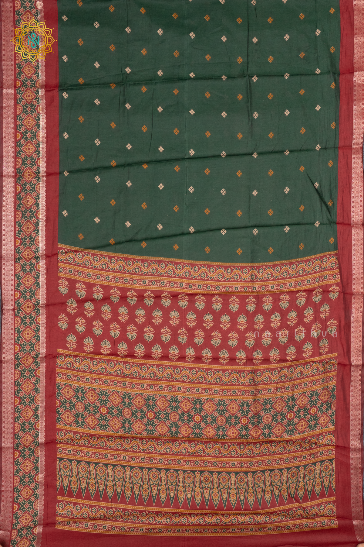 GREEN WITH MAROON - SOFT COTTON