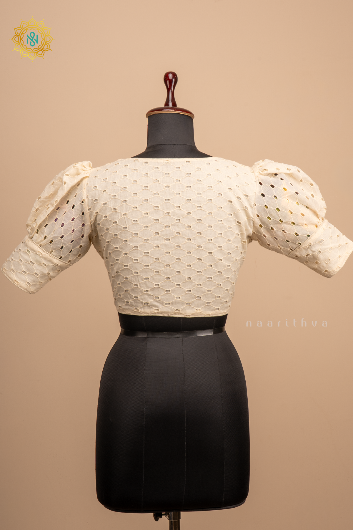 Off white - Cotton readymade blouse with hakoba work and puff sleeves