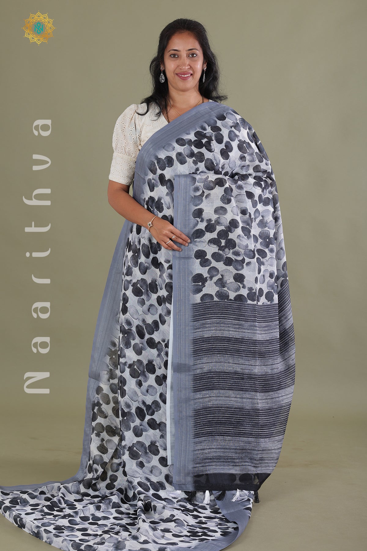 BLACK & WHITE - LINEN BY COTTON