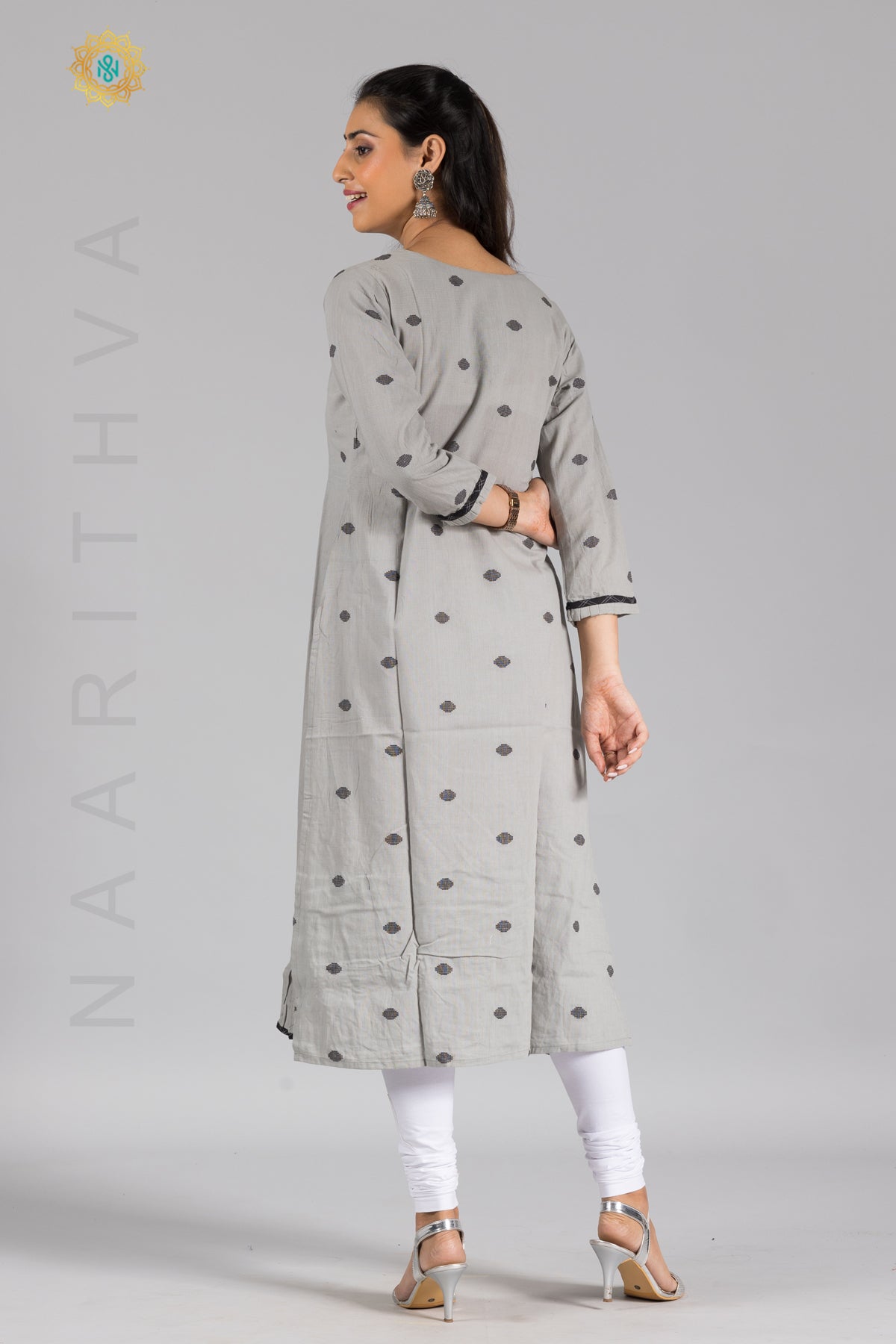 GREY - COTTON STRAIGHT CUT CASUAL KURTI WITH THREAD EMBROIDERY