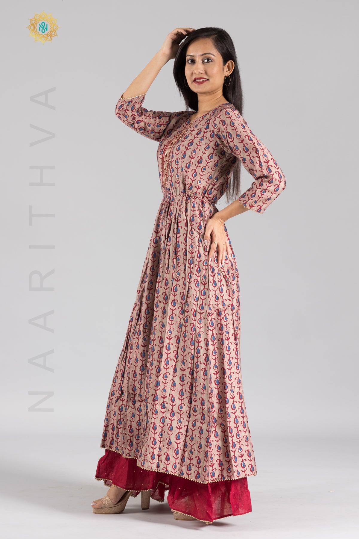 GREY WITH MAROON - PRINTED KURTI & DUPATTA WITH LAYERED FRILLED PATTERN