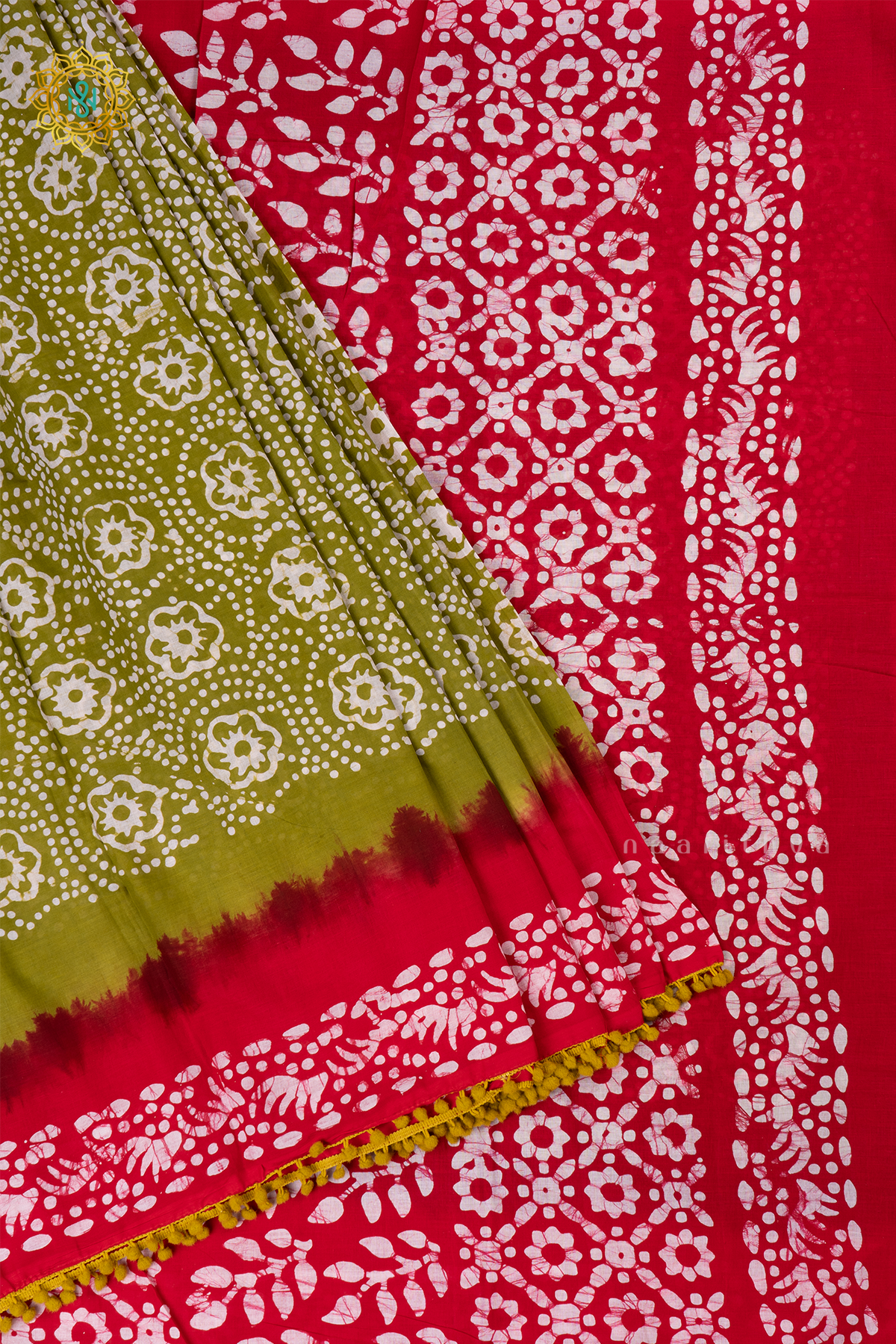 Mehendi Green With Red Printed Cotton Saree With Contrast Border & Pallu