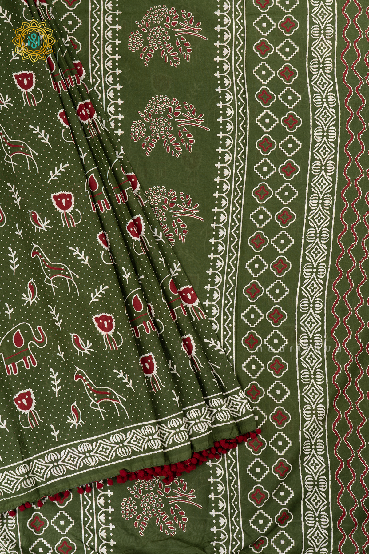Green Printed Cotton Saree With Contrast Border & Pallu