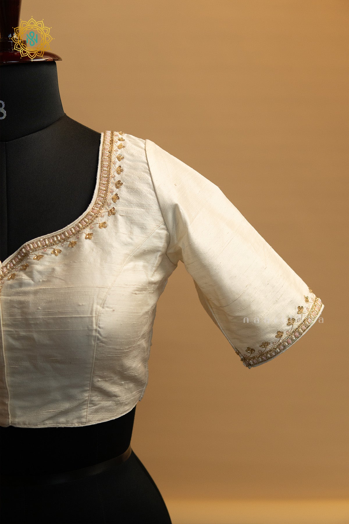 WHITE - READYMADE BLOUSE