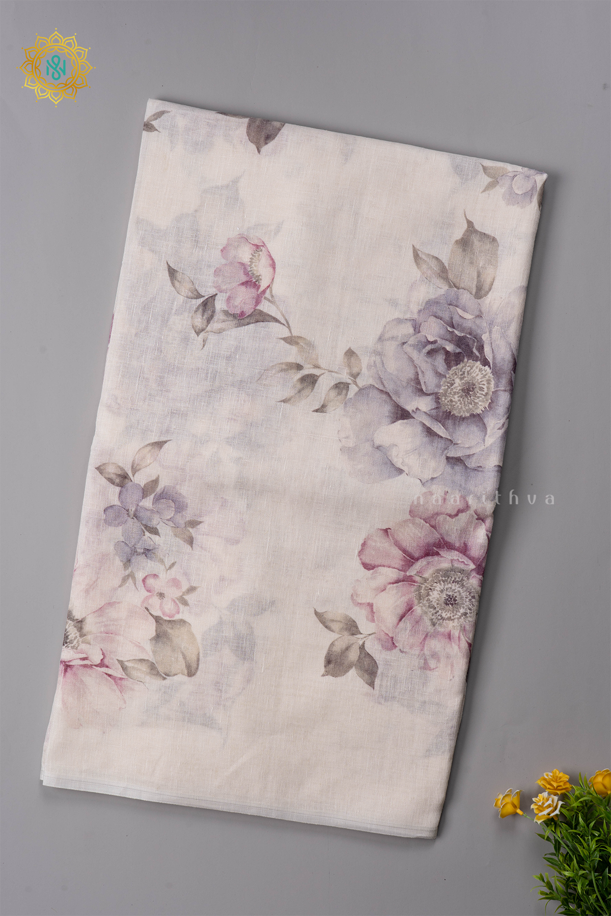 WHITE - PURE LINEN