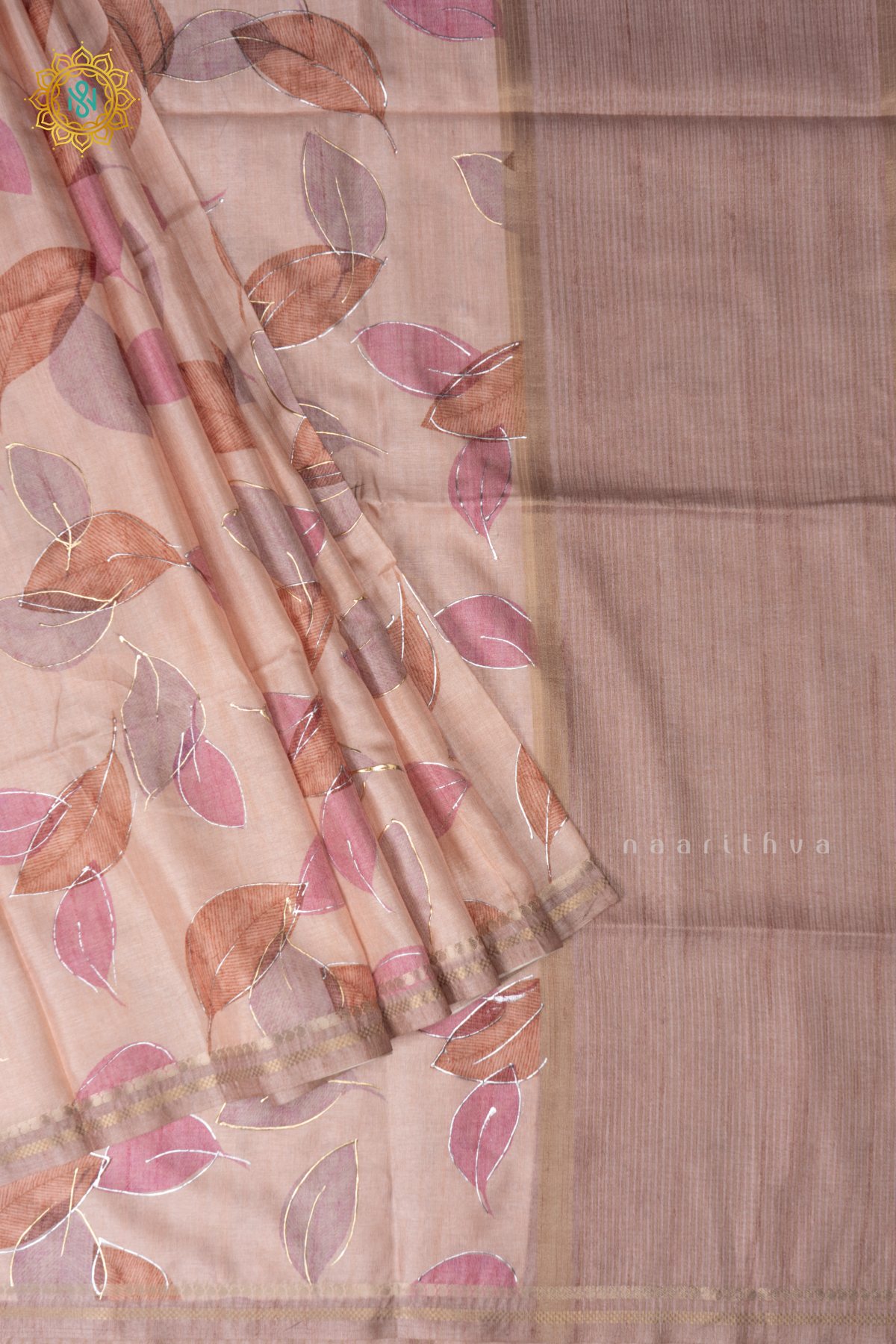 Peach Semi Tussar Silk Saree With Allover Leaf Prints On The Body With Contrast Pallu