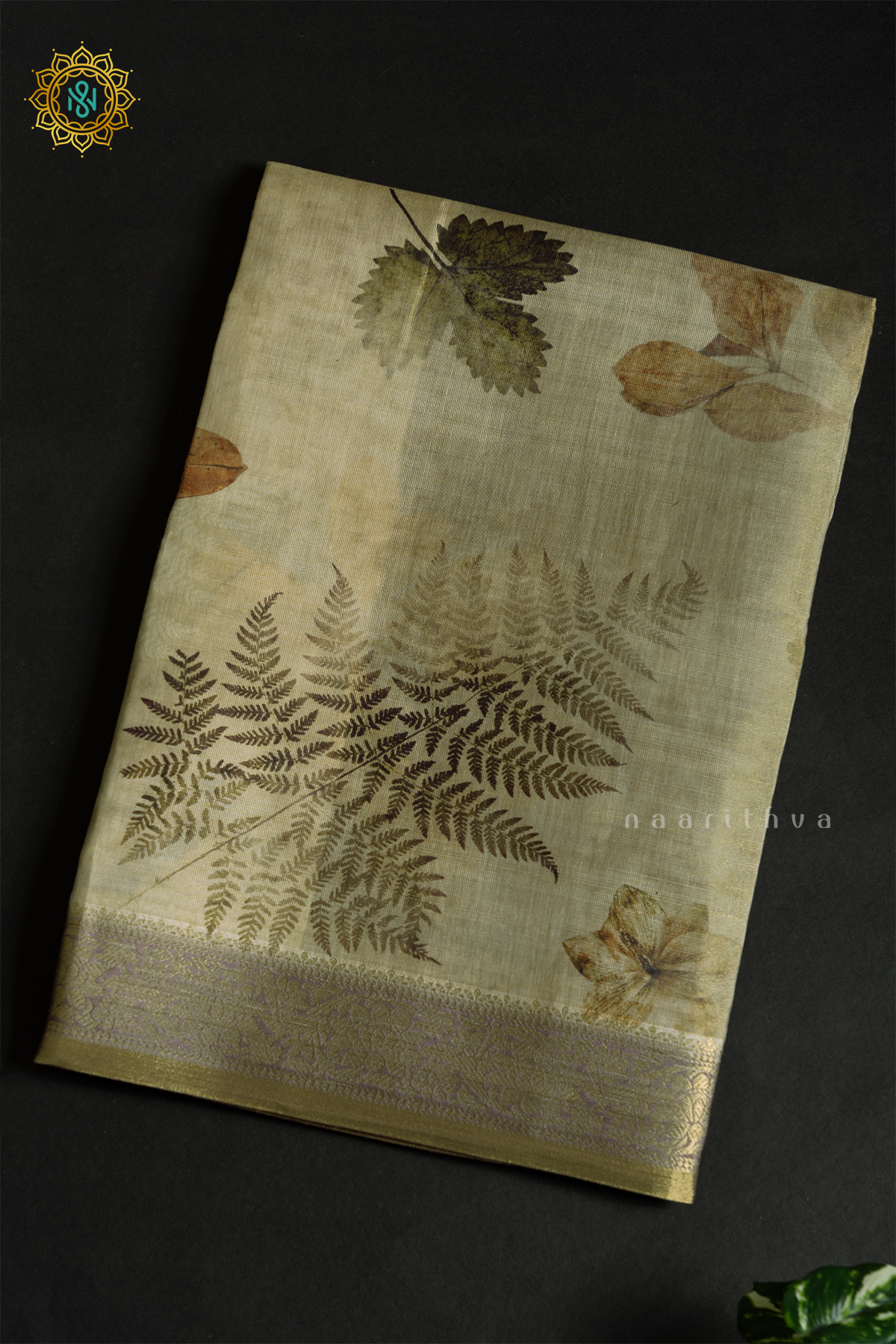 LIGHT GREEN WITH BOTTLE GREEN - LINEN TISSUE