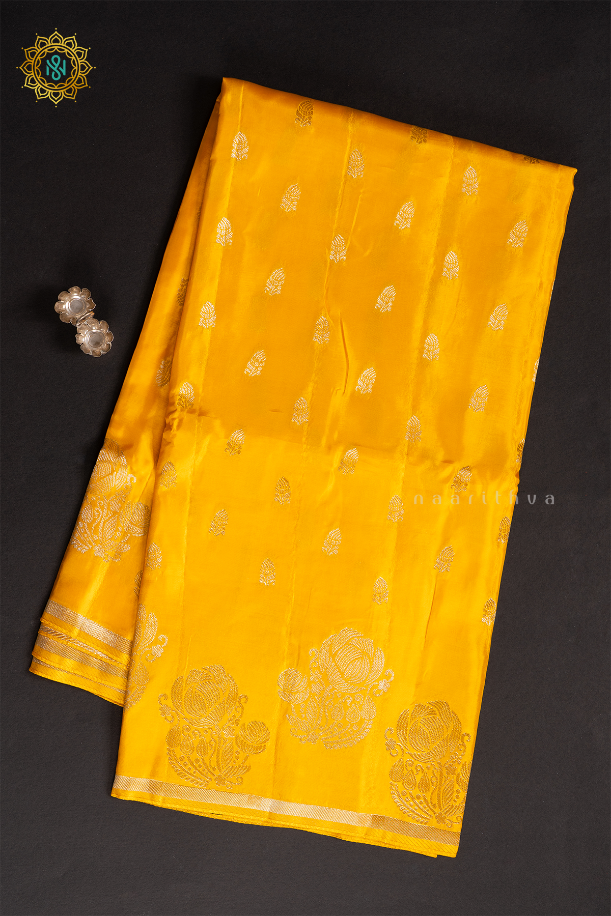 YELLOW WITH GREEN - SATIN CREPE