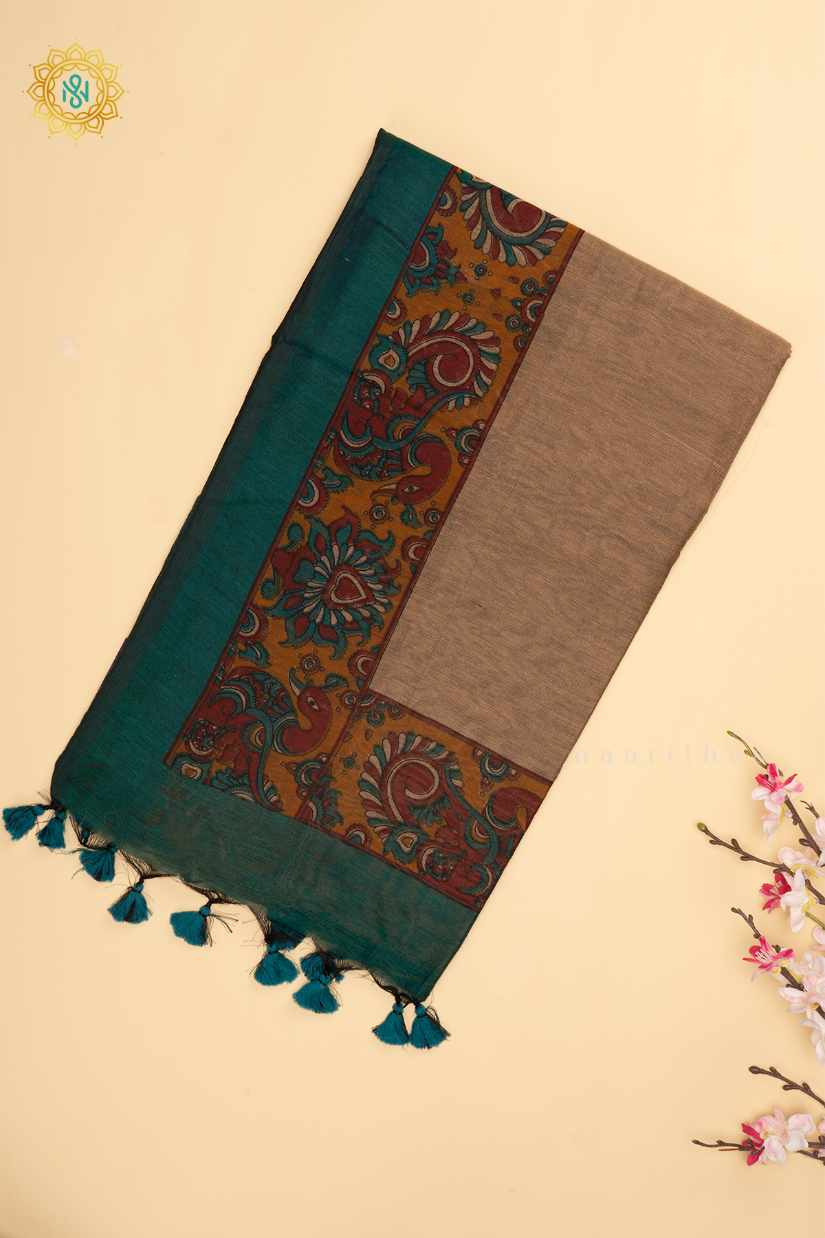 Beige With Cyan Green Mul Cotton Saree Plain Body With Contrast Kalamkari Printed Border