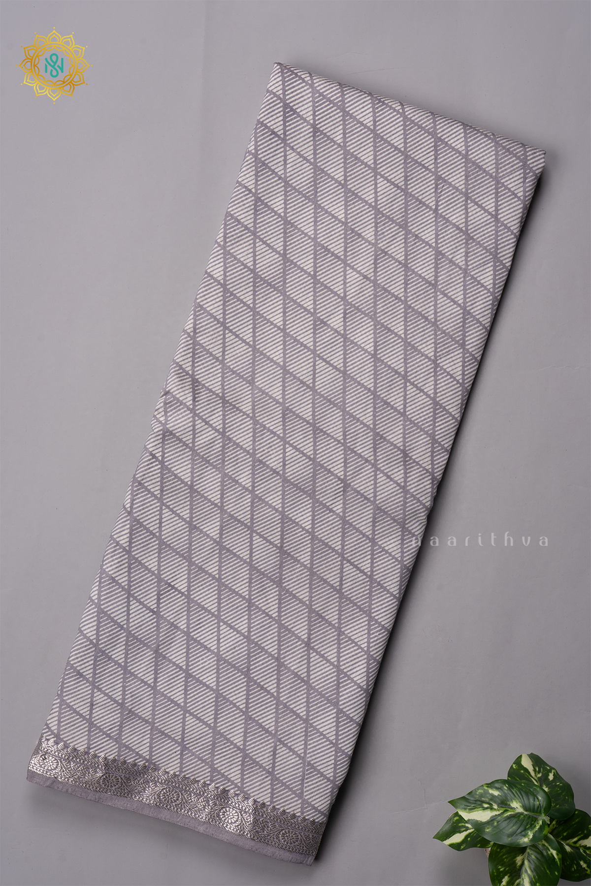 GREY - BUTTER CREPE