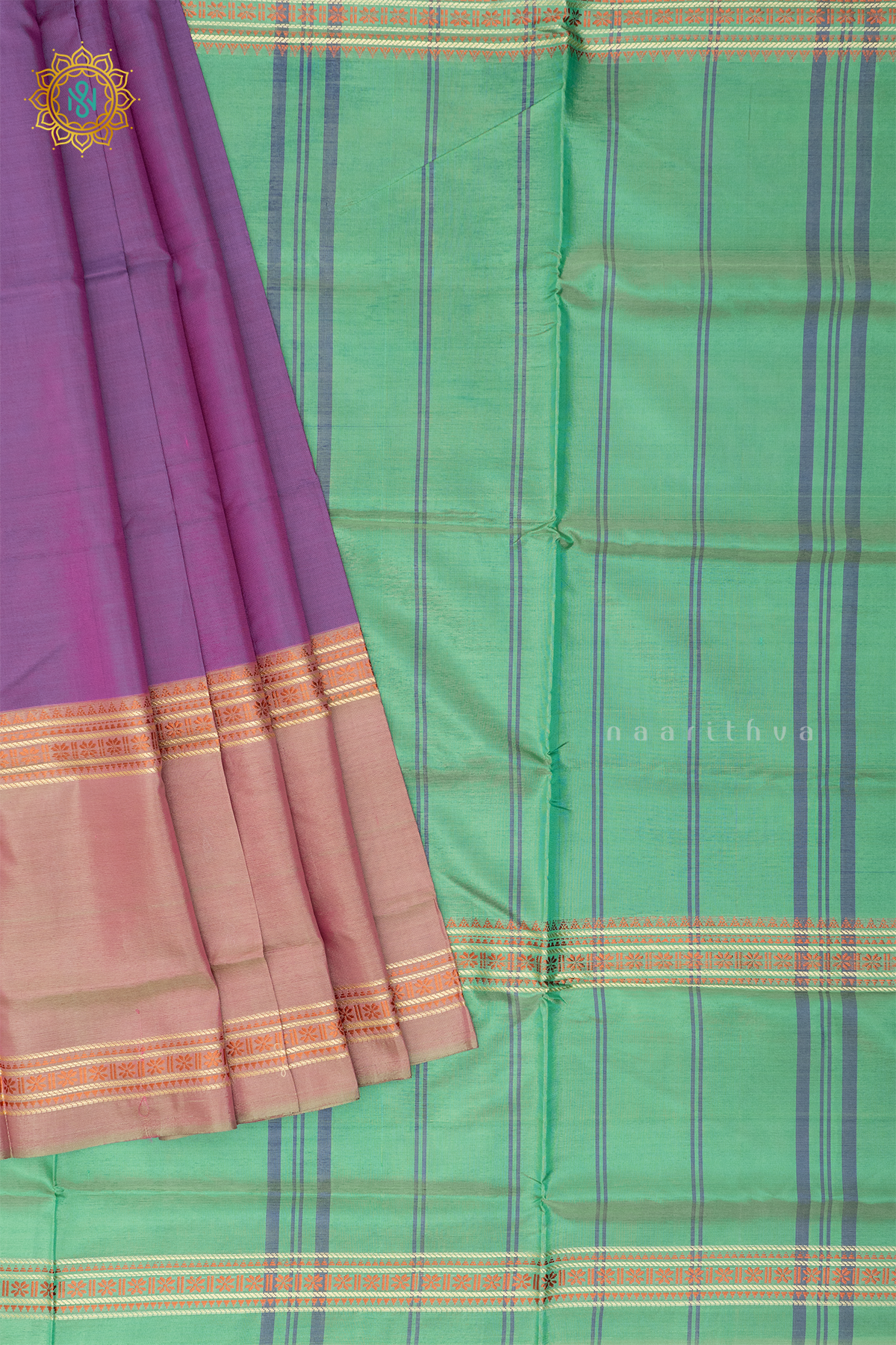 GREEN WITH DUAL SHADE OF MAGENTA - BANANA PITH