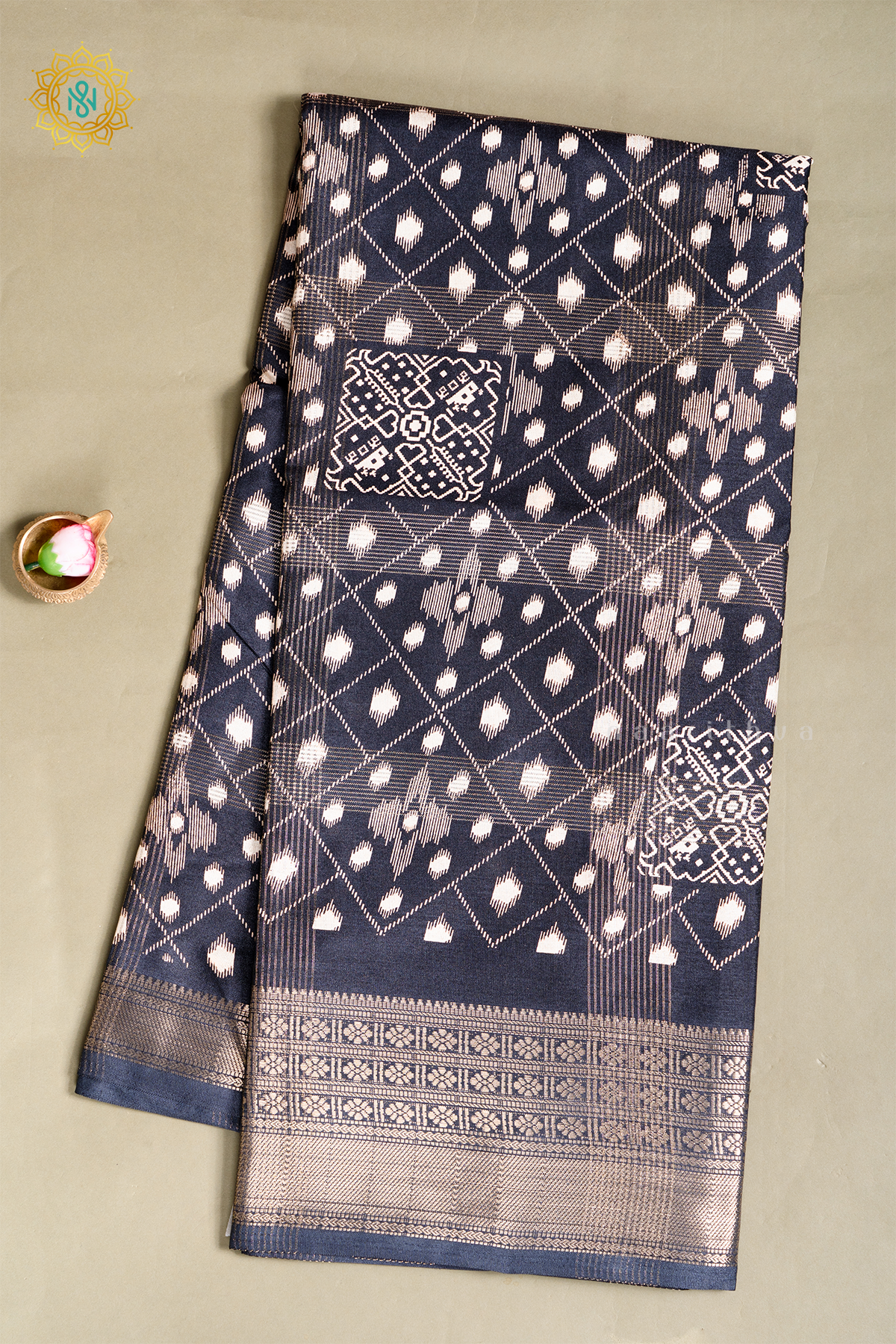BLACK - DOLA SILK