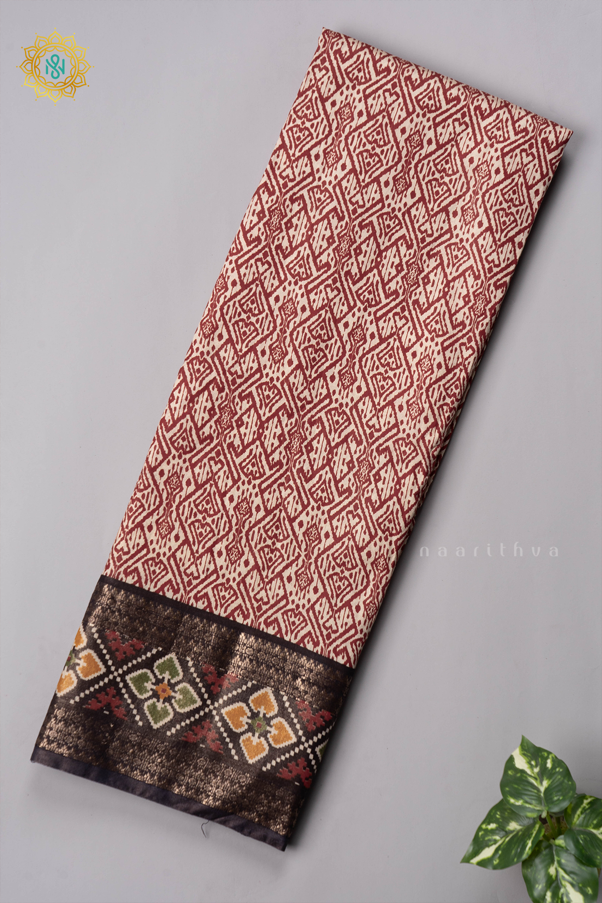 WHITE WITH BLACK - VISCOSE COTTON