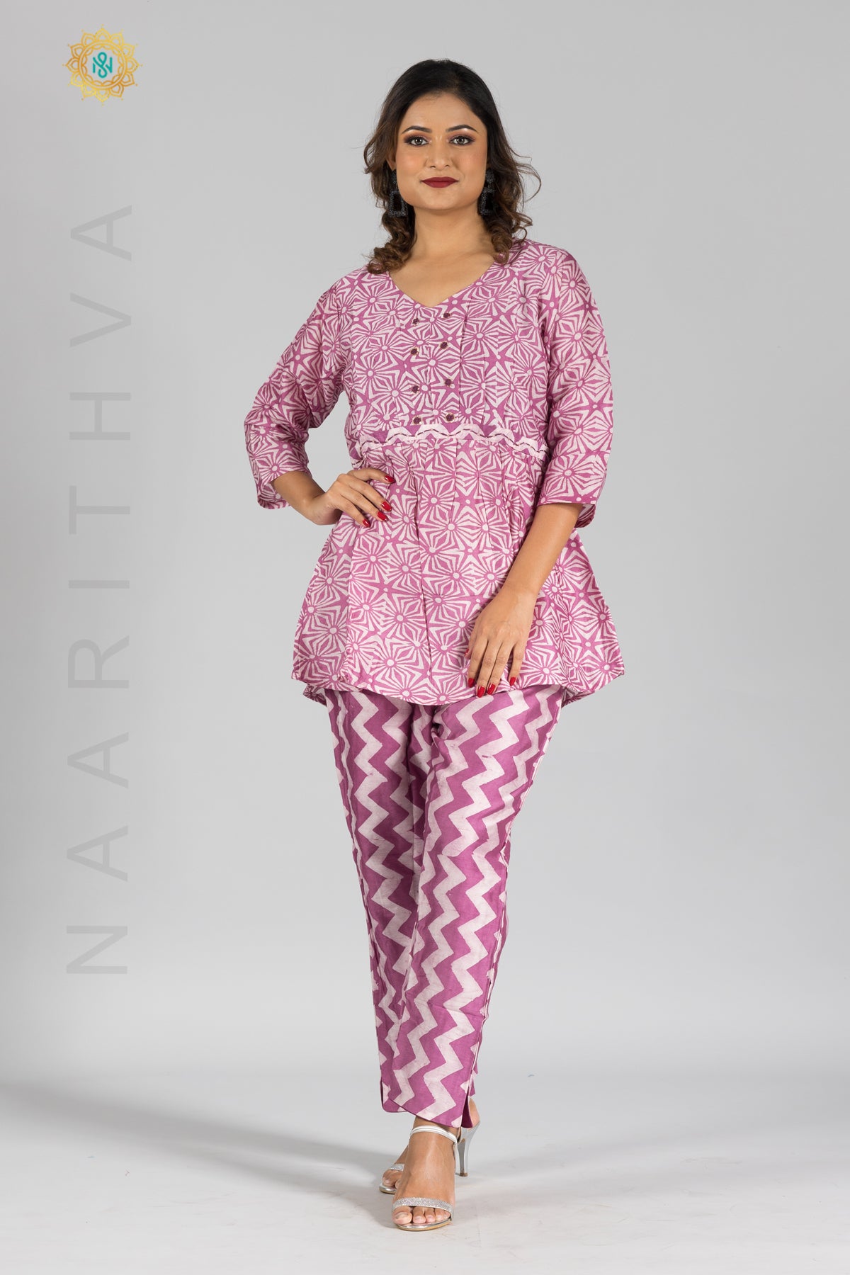 LILAC - CO-ORD SET WITH HANDWORK NECKLINE & STRAIGHT CUT PANT