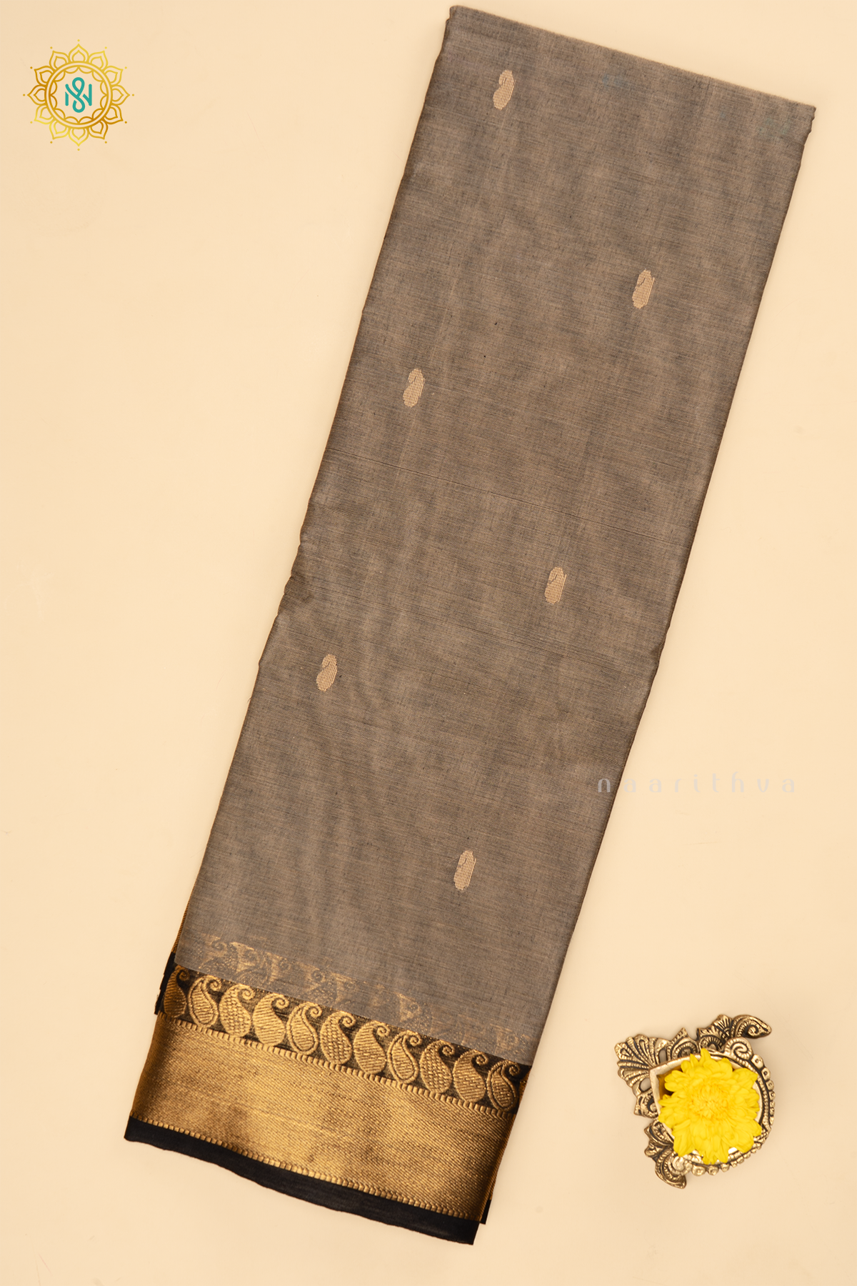 GREY WITH BLACK - CHETTINAD COTTON SAREE ALLOVER THREAD WOVEN BUTTAS WITH CONTRAST ZARI BORDER
