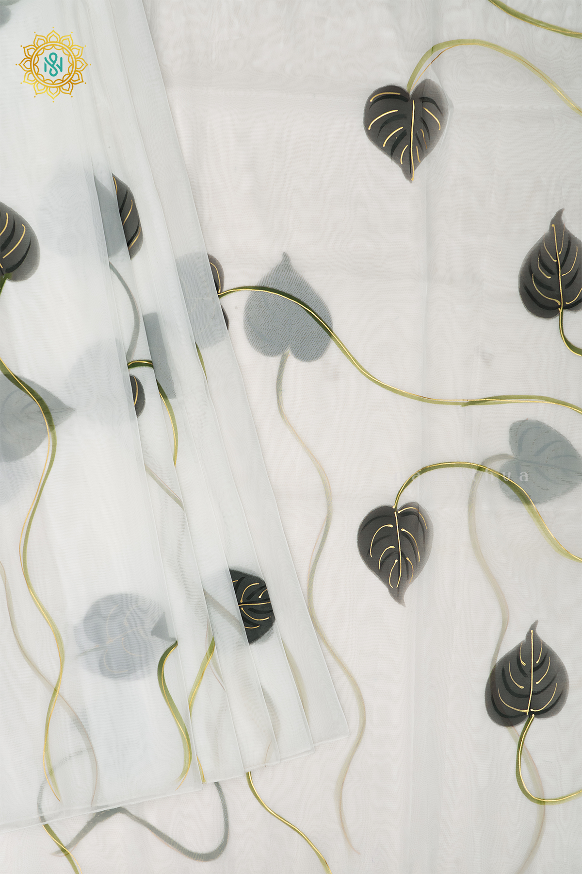 WHITE - ORGANZA HAND PAINTED