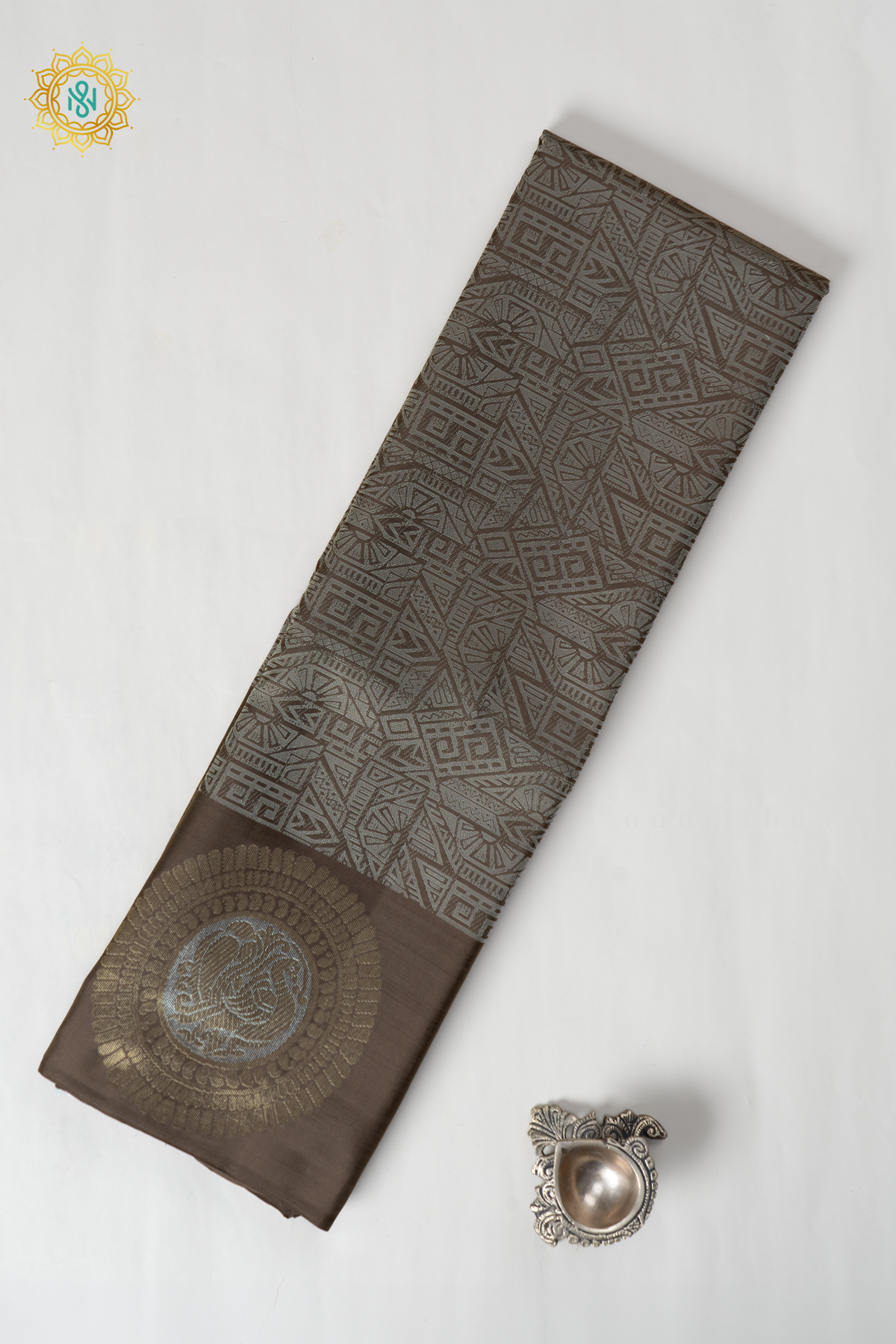 Brown Pure Kanjivaram Silk Saree With Brocade Body With Zari Buttas On The Border With Pallu & Blouse