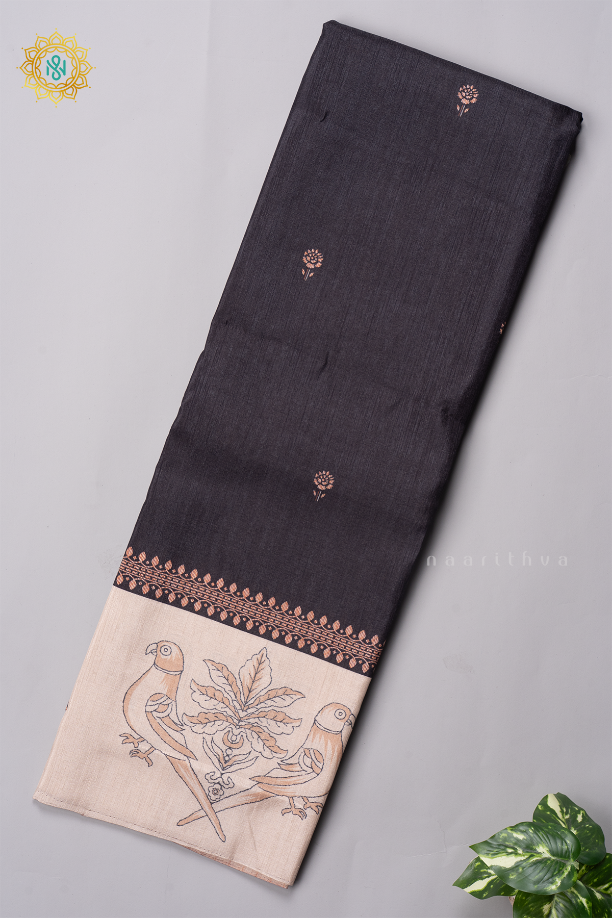BLACK WITH OFF WHITE - SEMI TUSSAR