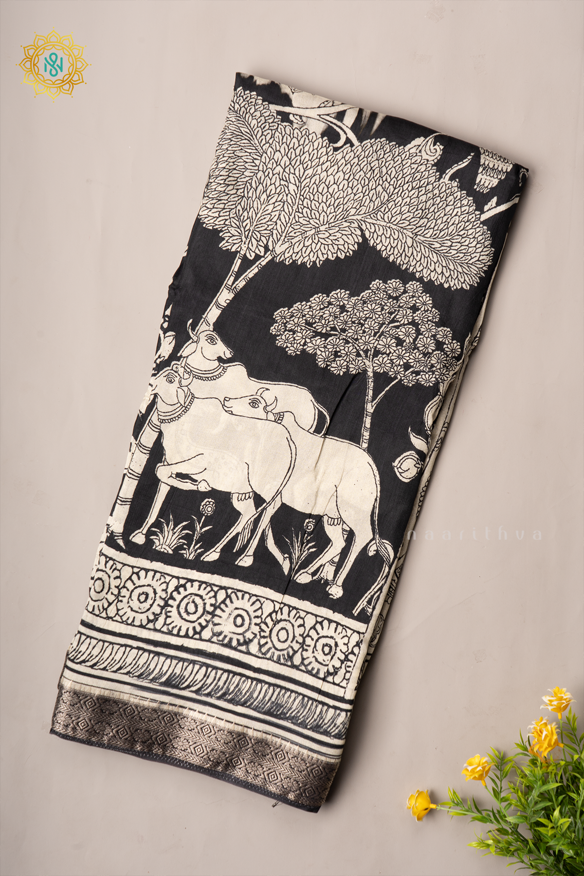 WHITE WITH BLACK - SEMI CREPE SILK