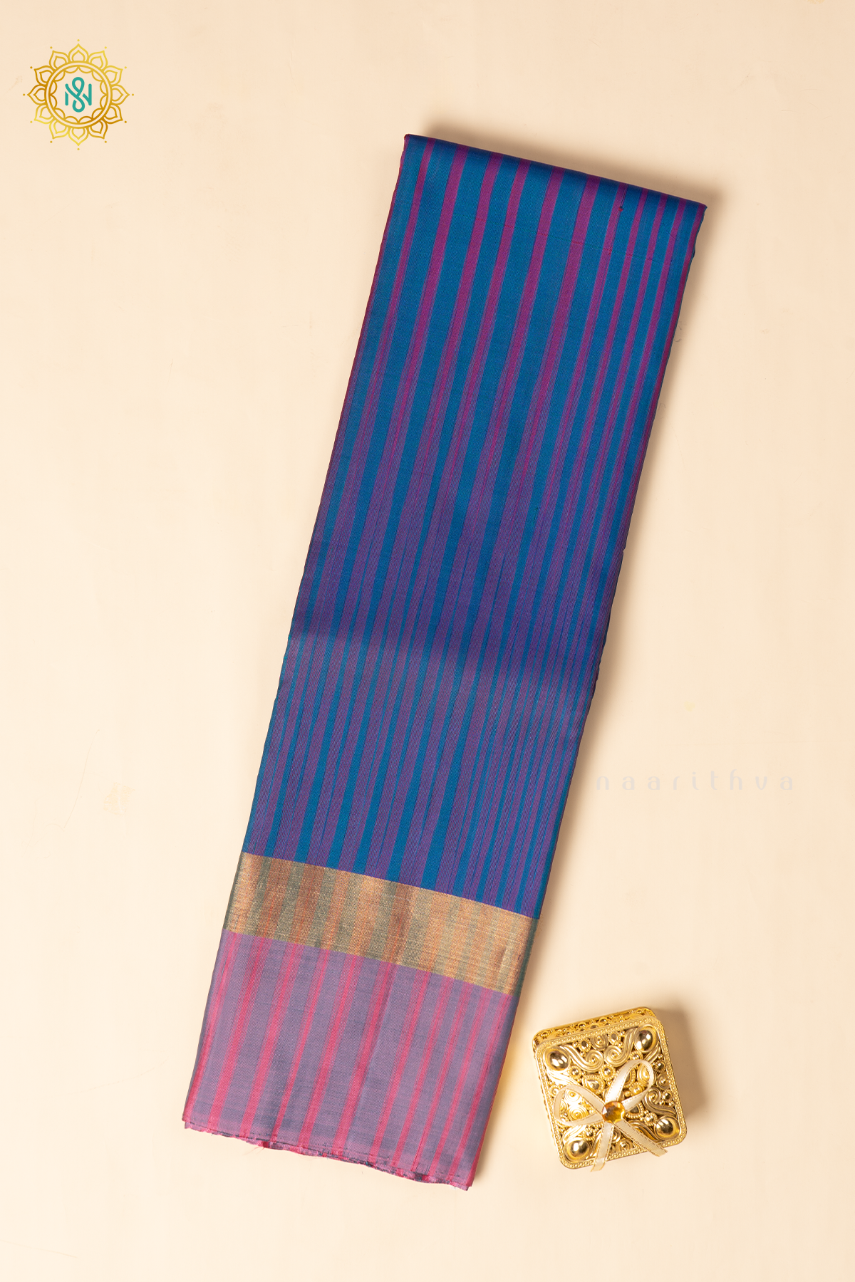 Dual Shade of Peacock Blue with Light Pink Pure Kanjivaram Silk Saree with Contrast Zari Border
