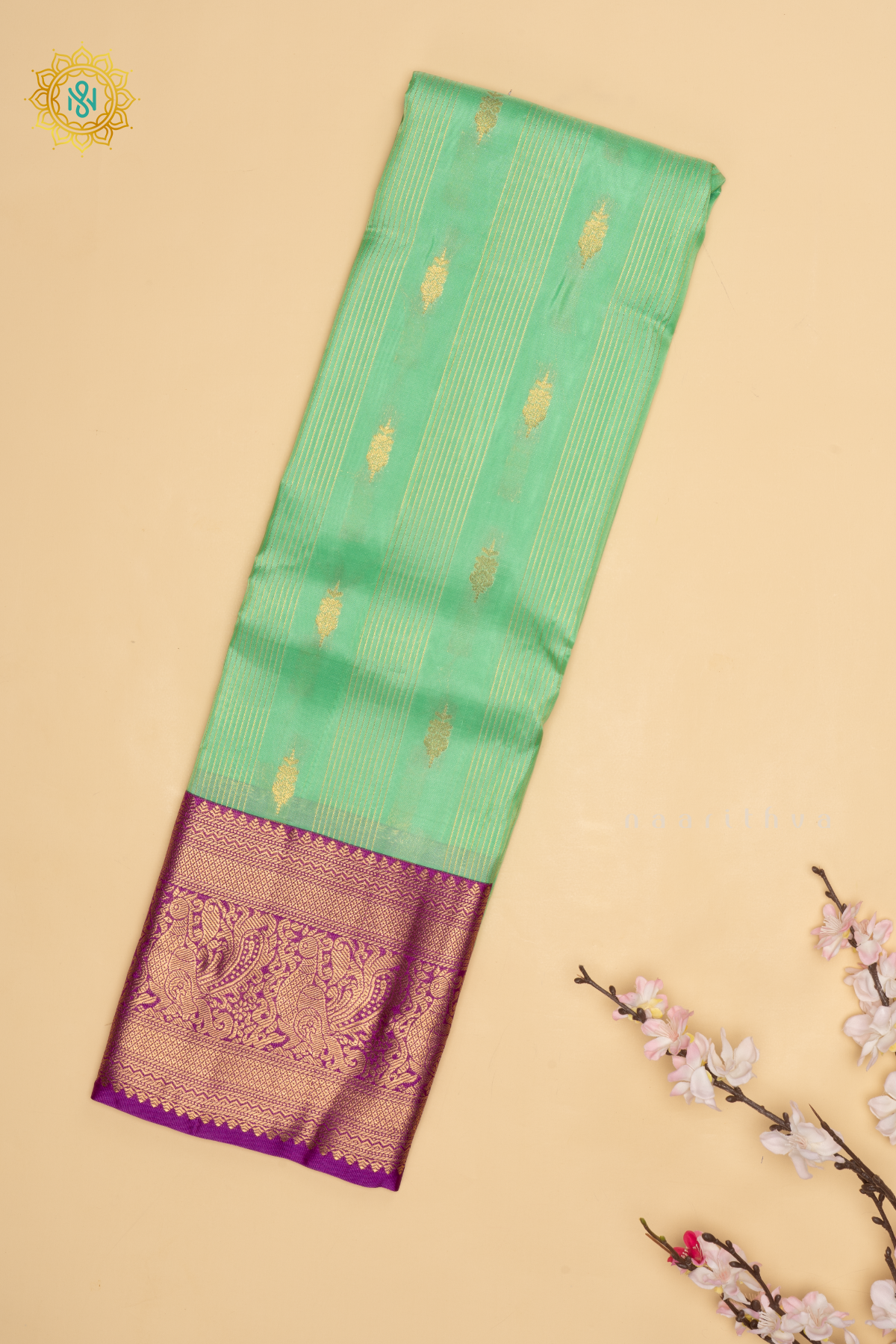 Aqua Green With Magenta  Pure Mix Kanjivaram Silk Saree with Zari Woven Stripes, Buttas and Zari Woven Contrast Border