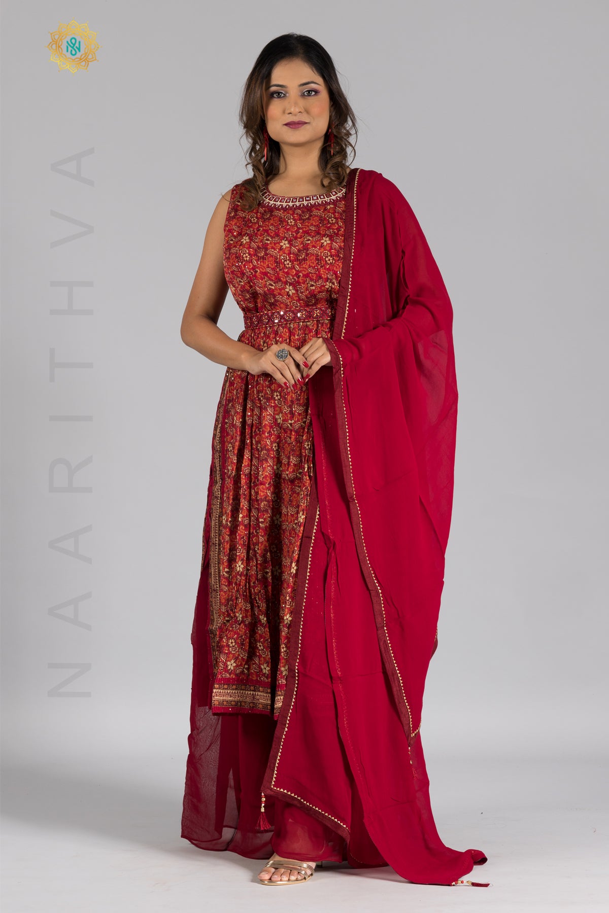 Maroon salwar suit on sale with golden dupatta