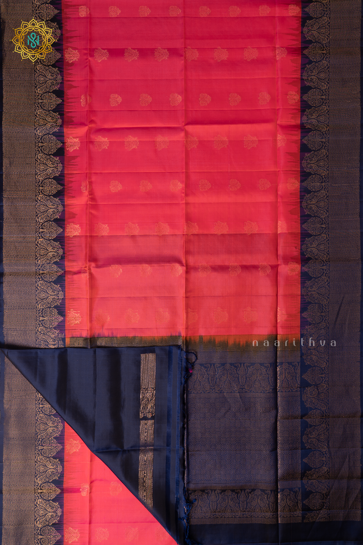 Dual Shade of Pink With Blue Pure Kanjivaram Soft Silk Pure Kanjivaram Soft Silk Saree With Allover Zari Buttas & Contrast Zari Border