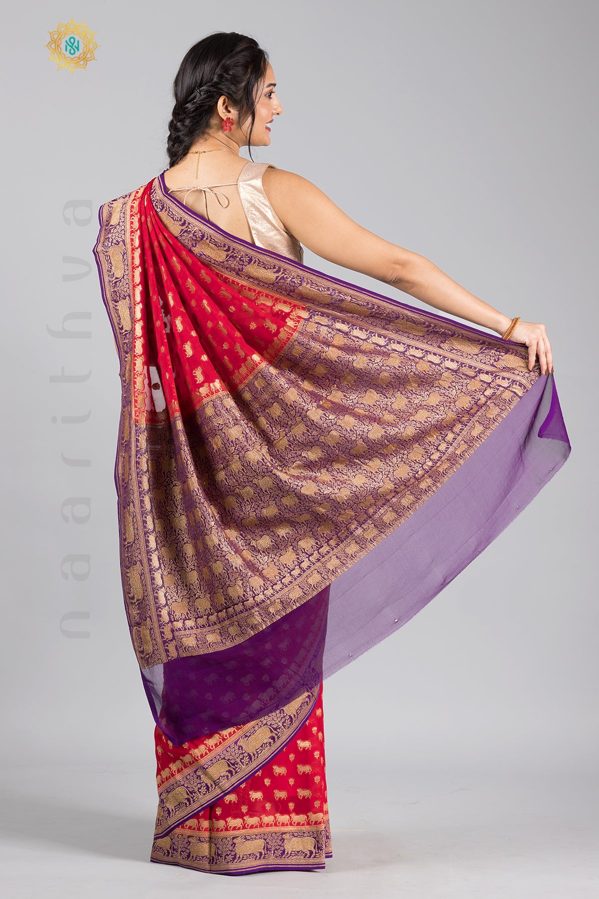 RED WITH PURPLE - PURE HANDLOOM GEORGETTE BANARAS IN PICHWAI ANTIQUE ZARI WEAVING WITH CONTRAST BORDER & BLOUSE