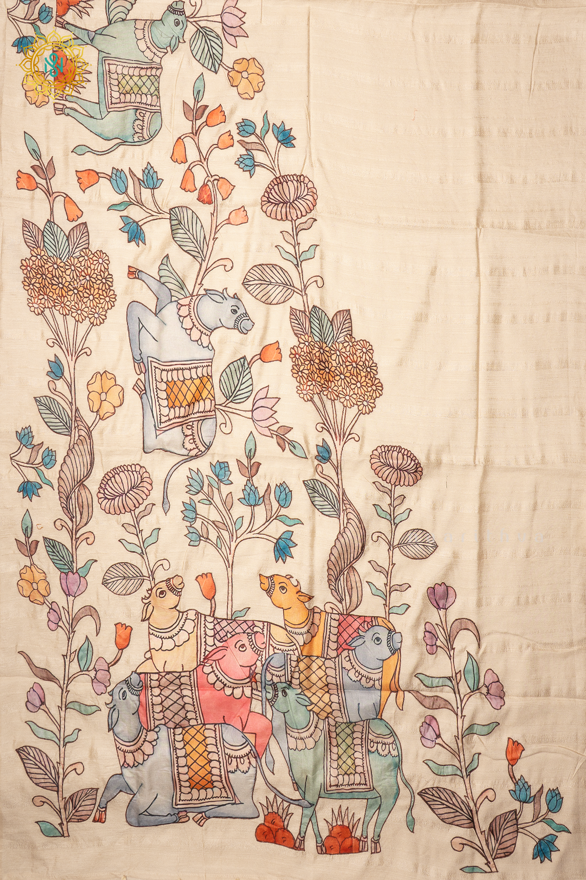 OFF WHITE - JUTE COTTON WITH APPLIQUE WORK