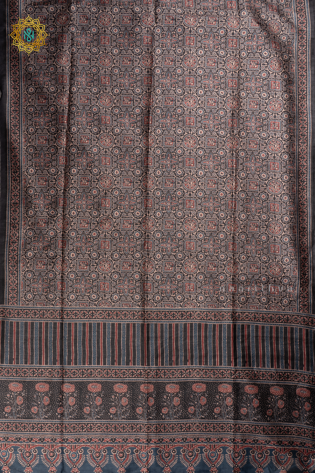 BLACK - SEMI GITCHA TUSSAR