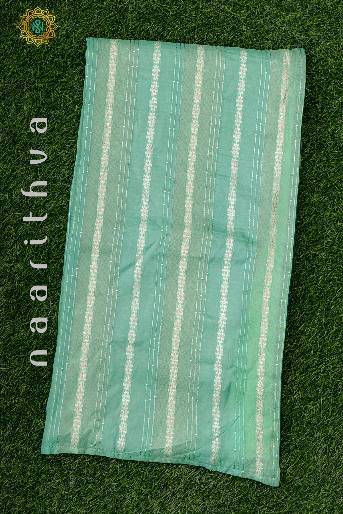 PISTA GREEN WITH GREEN - DOLA SILK