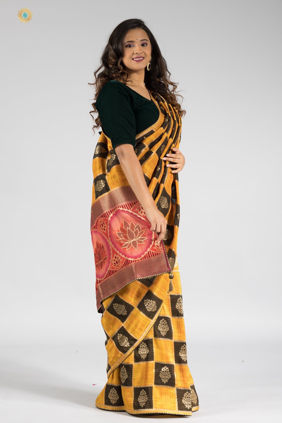 YELLOW AND BROWN - DOLA SILK IN CHECKED PATTERN WITH ZARI WOVEN BUTTAS