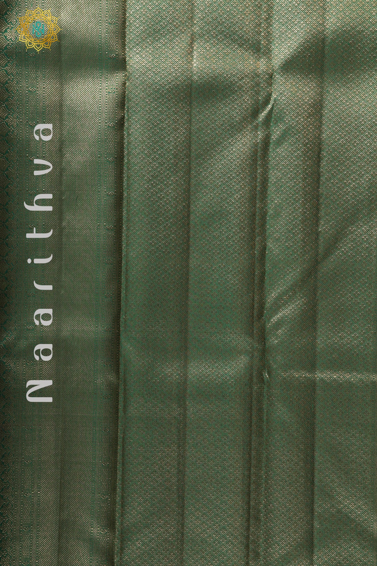 RED WITH GREEN - PURE KANJIVARAM SILK WITH PURE ZARI