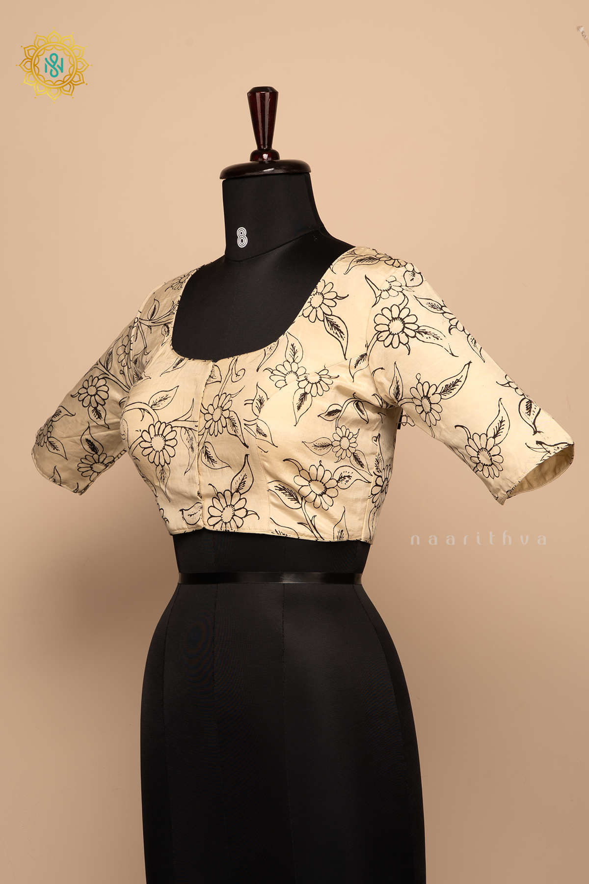 Off White-  Pure Silk Pen kalamkari readymade blouse with allover kalamkari prints
