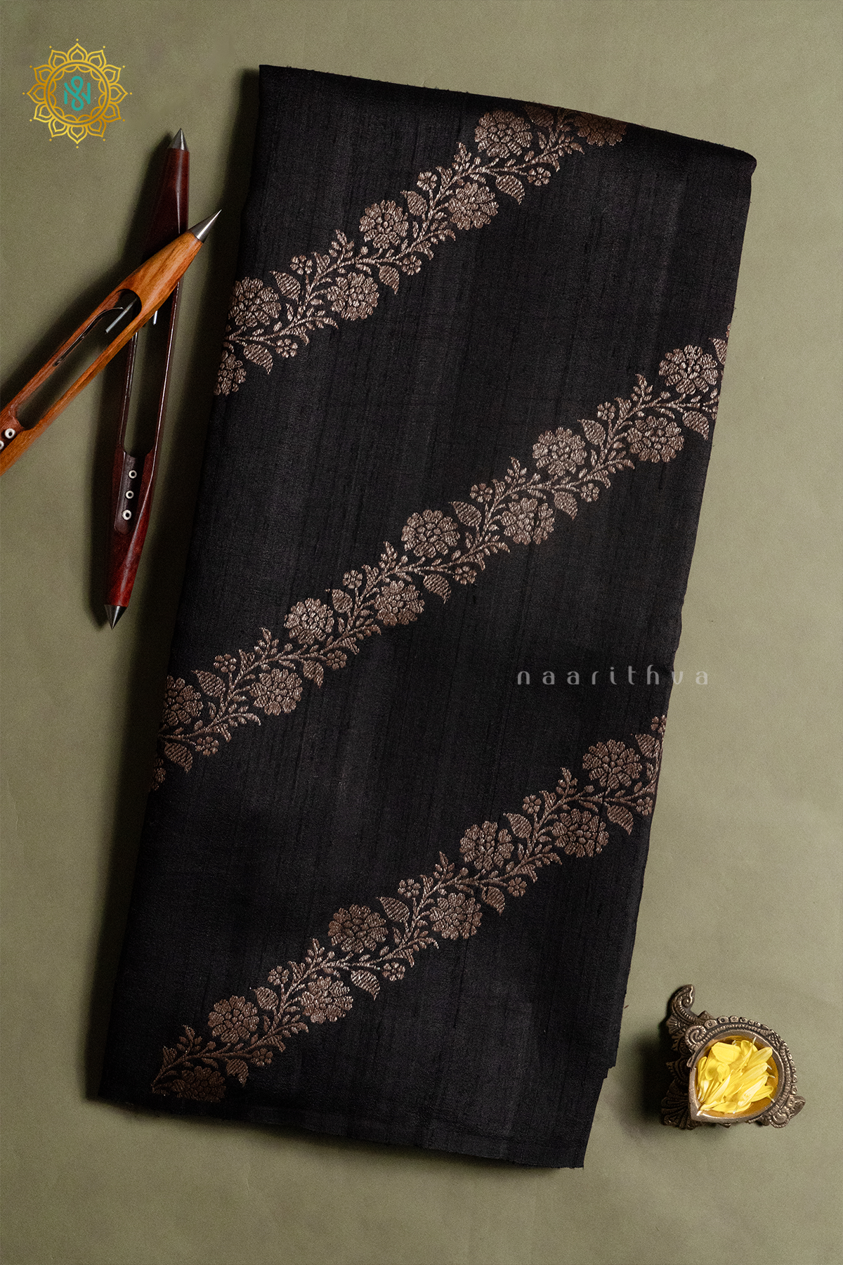 BLACk WITH MAROON - PURE BANARASI RAW SILK