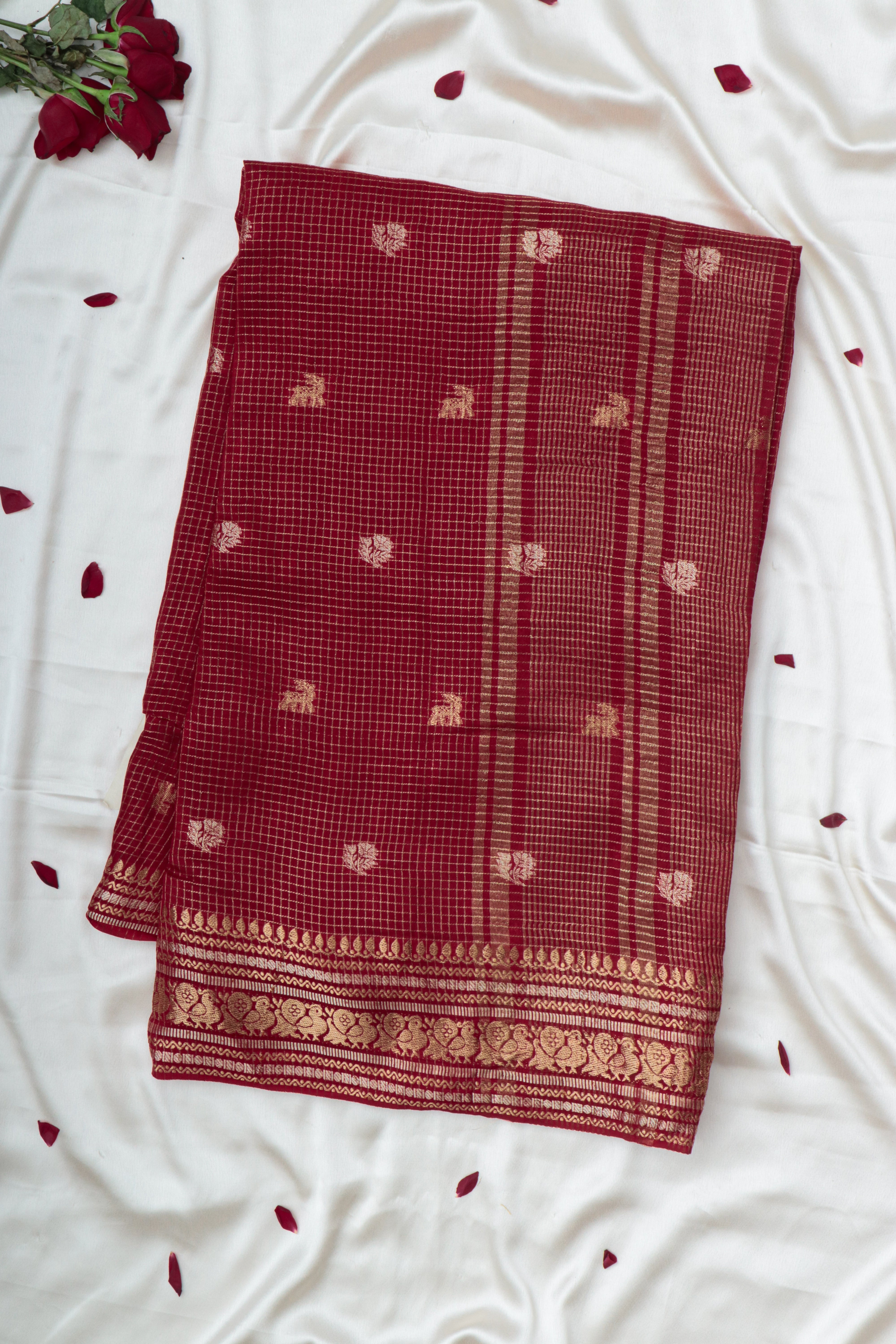 RED WITH GREEN - DOLA SILK