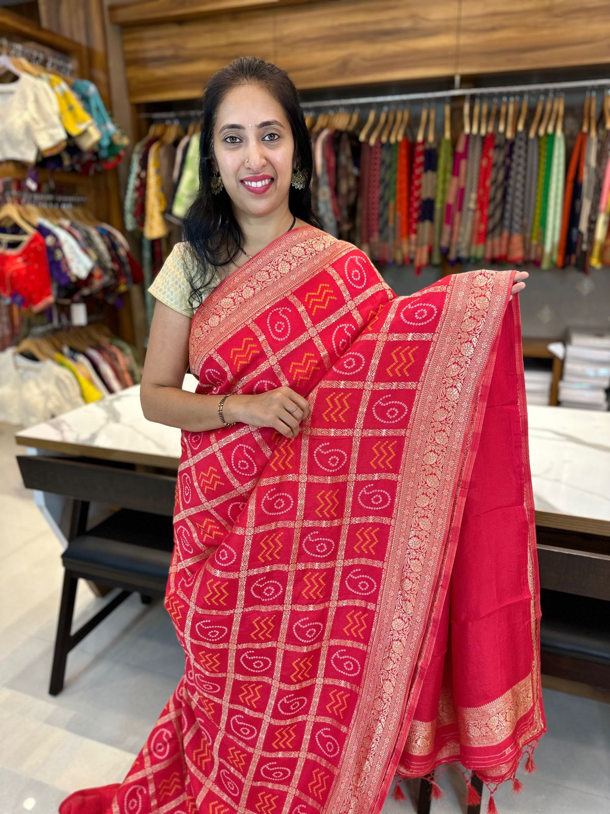 RED - SEMI CREPE GEORGETTE